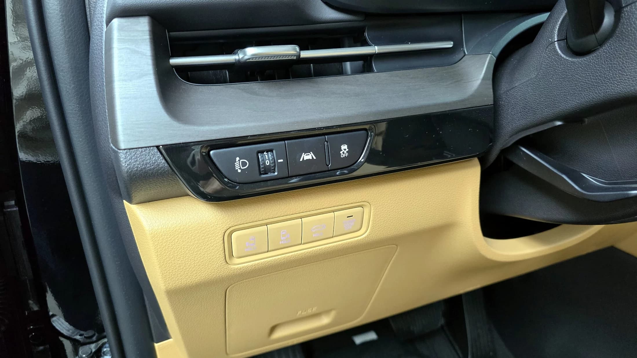Kia Carnival Gasoline 9-Seater Signature, 2023 г. 39922 км. — фото 18