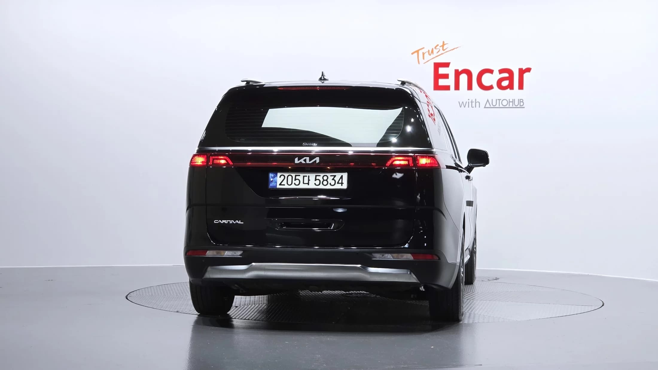 Kia Carnival Gasoline 9-Seater Signature, 2023 г. 39922 км. — фото 4