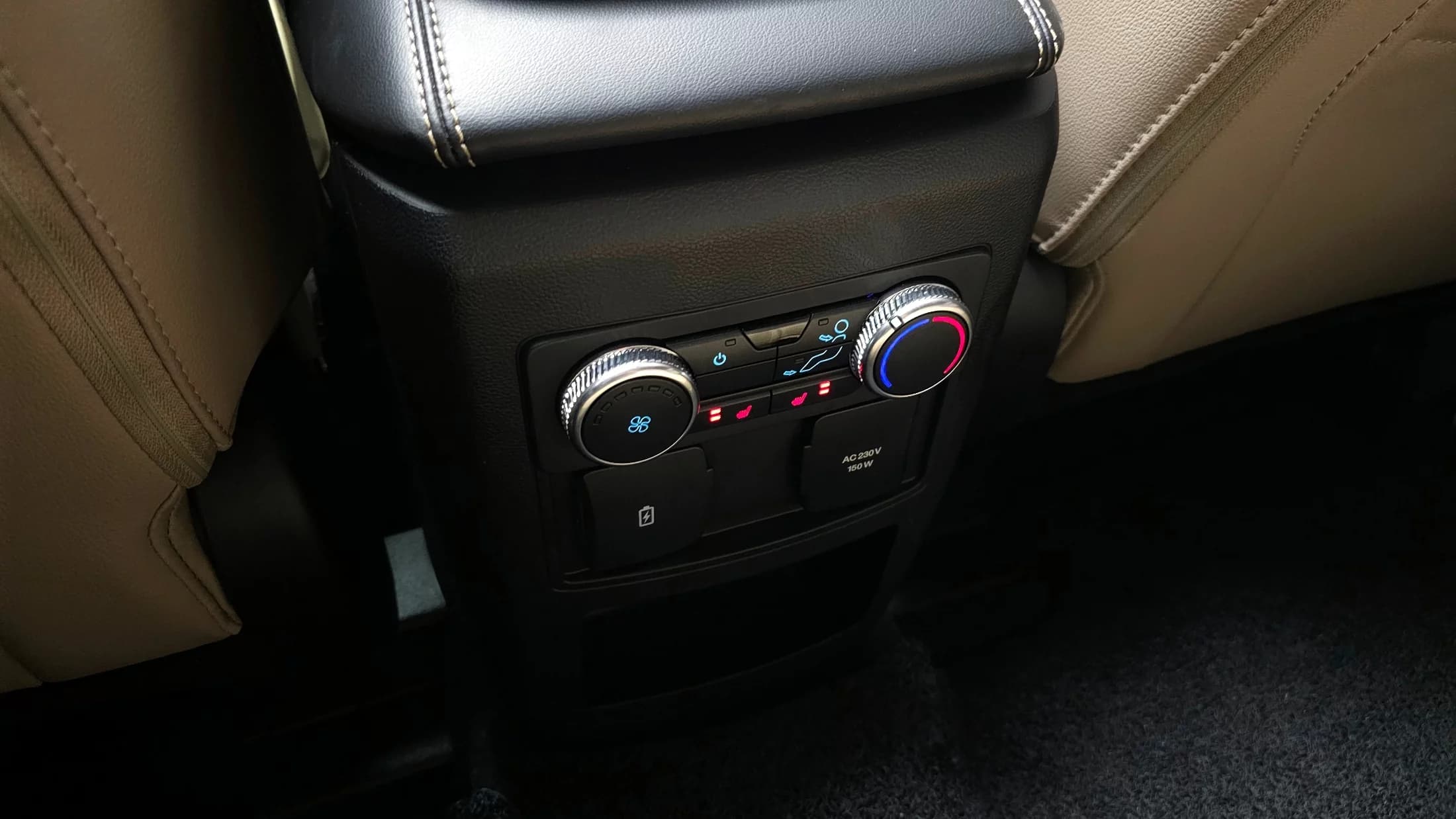 Ford EXPLORER 2.3 LimIted 4WD, 2021 г. 36491 км. — фото 18