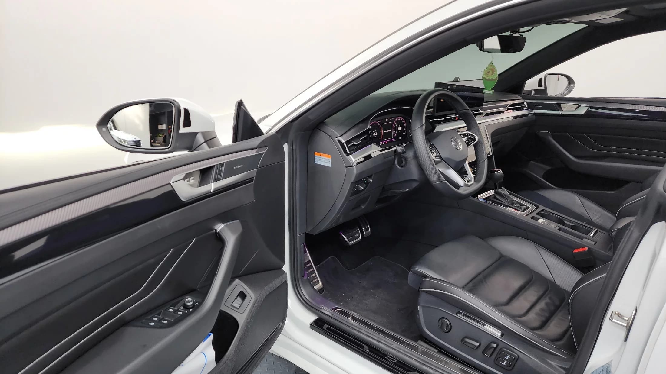 Volkswagen ARTEON 2.0 TDI R-LIINE 4Motion, 2022 г. 34425 км. — фото 10