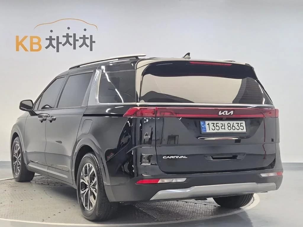 Kia Carnival Gasoline 9-Seater Noblesse, 2021 г. 96961 км. — фото 2