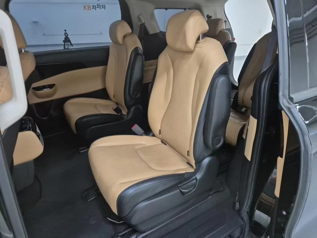 Kia Carnival Gasoline 9-Seater Noblesse, 2021 г. 96961 км. — фото 10