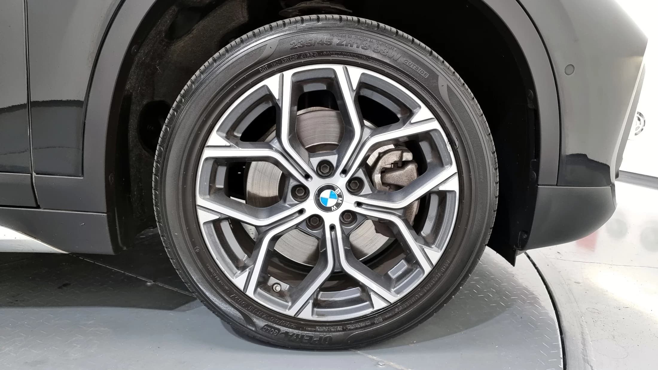 BMW X1 xDrive 20i xLine, 2021 г. 56976 км. — фото 5