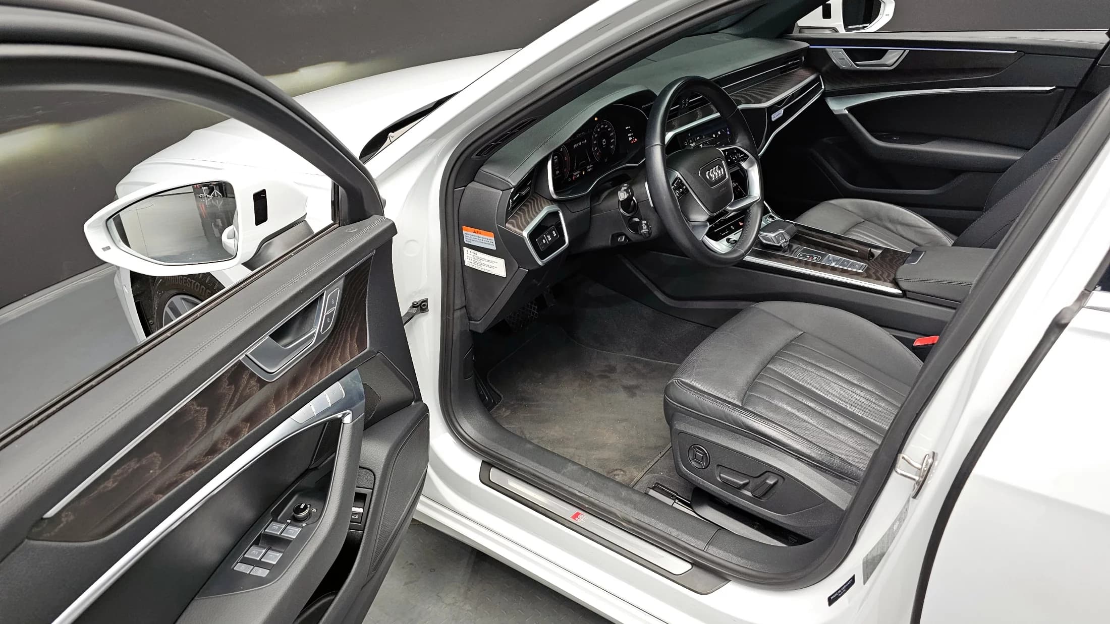 Audi A6 40 TDI Quattro Premium C7, 2023 г. 28206 км. — фото 12