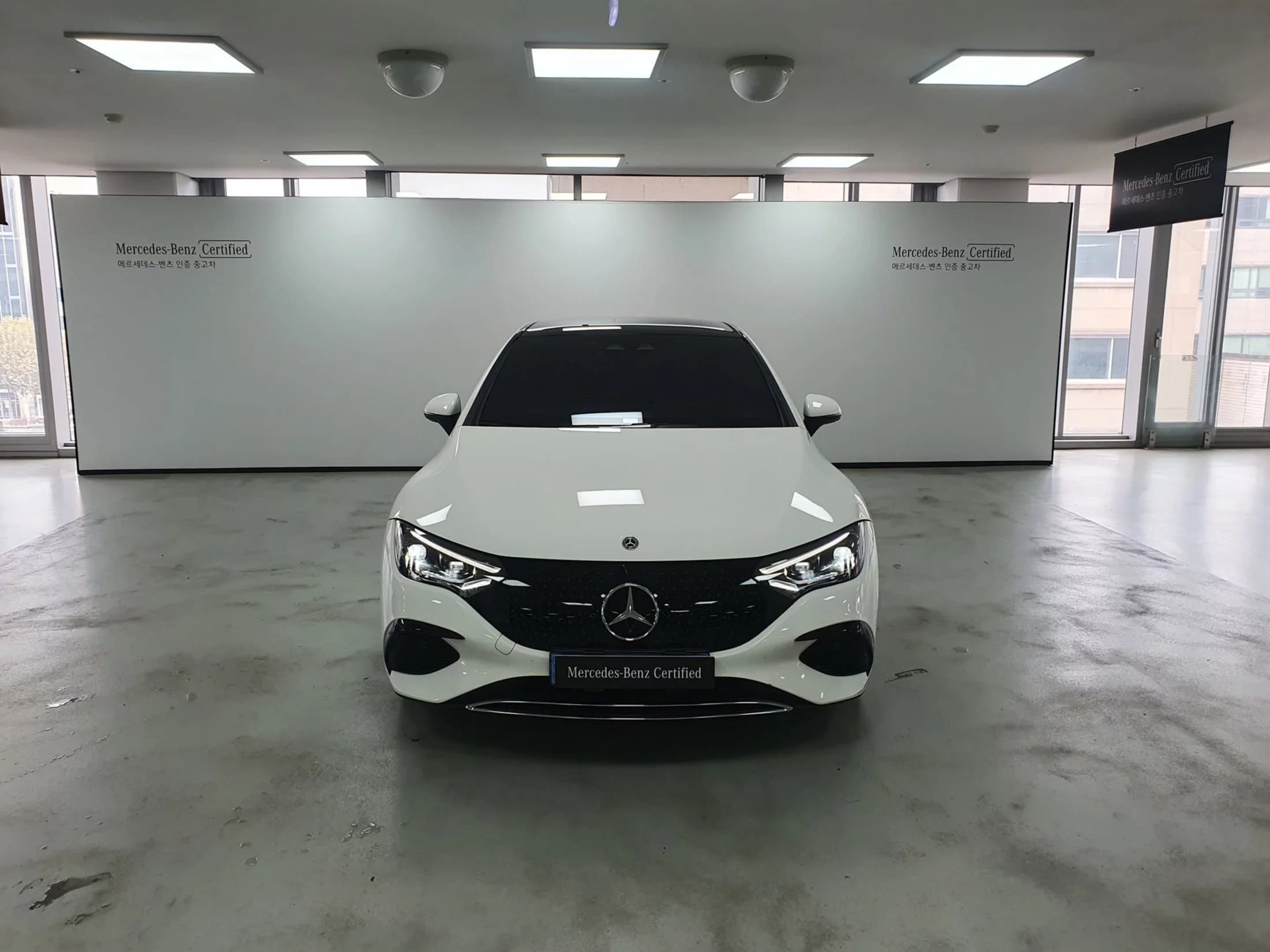 Mercedes-Benz EQE EQE350+, электромобиль, 2022 г. 62405 км. — фото 3