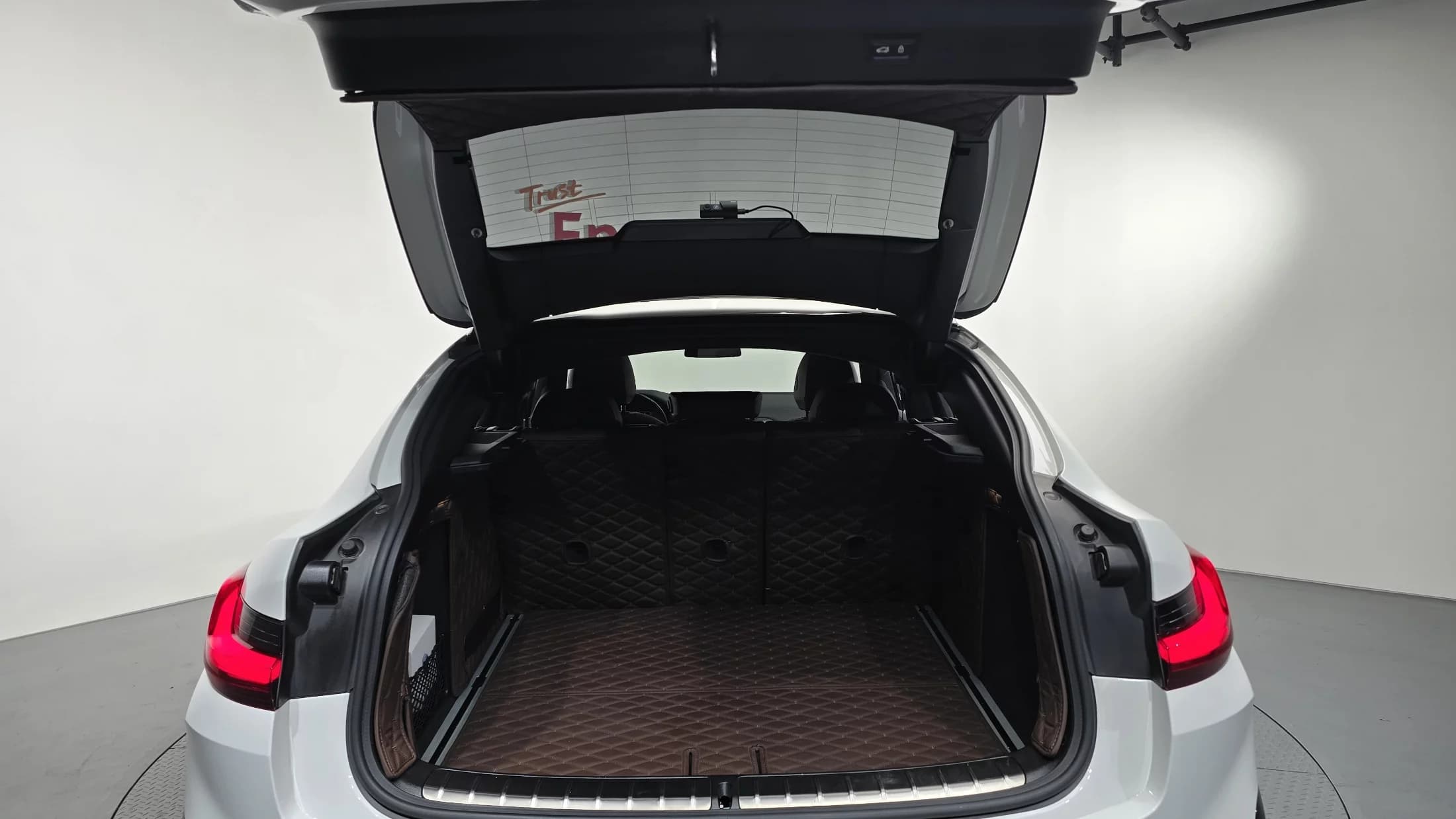 BMW X4 xDrive20i M Sports Pro, 2022 г. 28001 км. — фото 20
