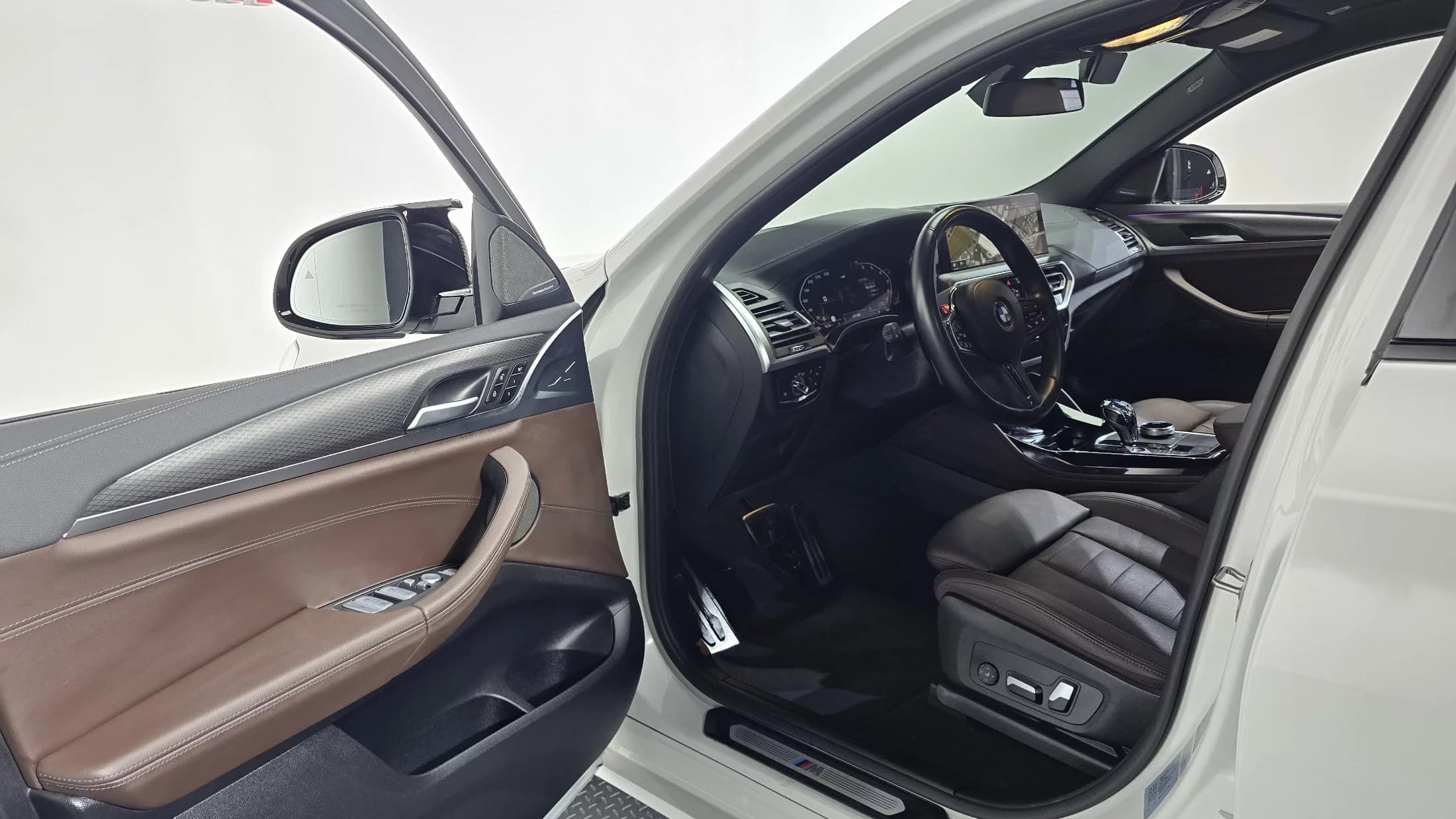 BMW X4 xDrive20i M Sports Pro, 2022 г. 28001 км. — фото 10