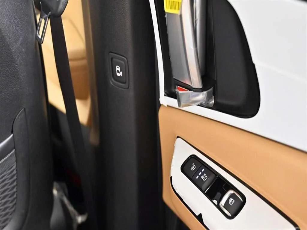 Kia Carnival Gasoline 9-Seater Noblesse, 2022 г. 18495 км. — фото 16
