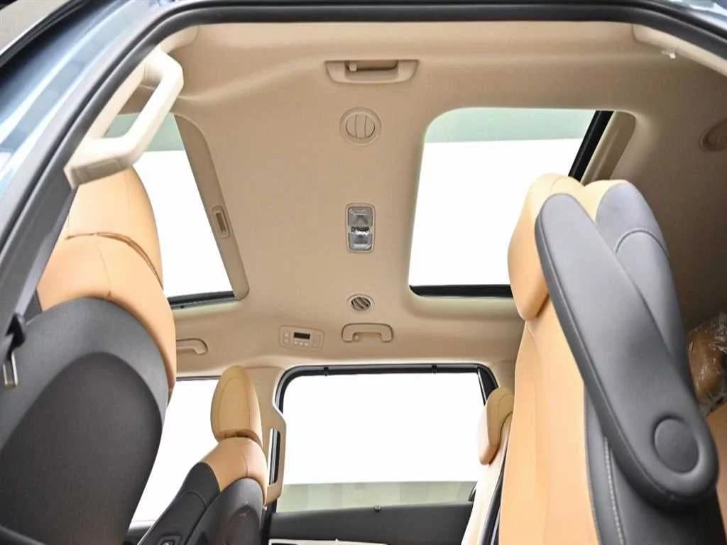 Kia Carnival Gasoline 9-Seater Noblesse, 2022 г. 18495 км. — фото 19