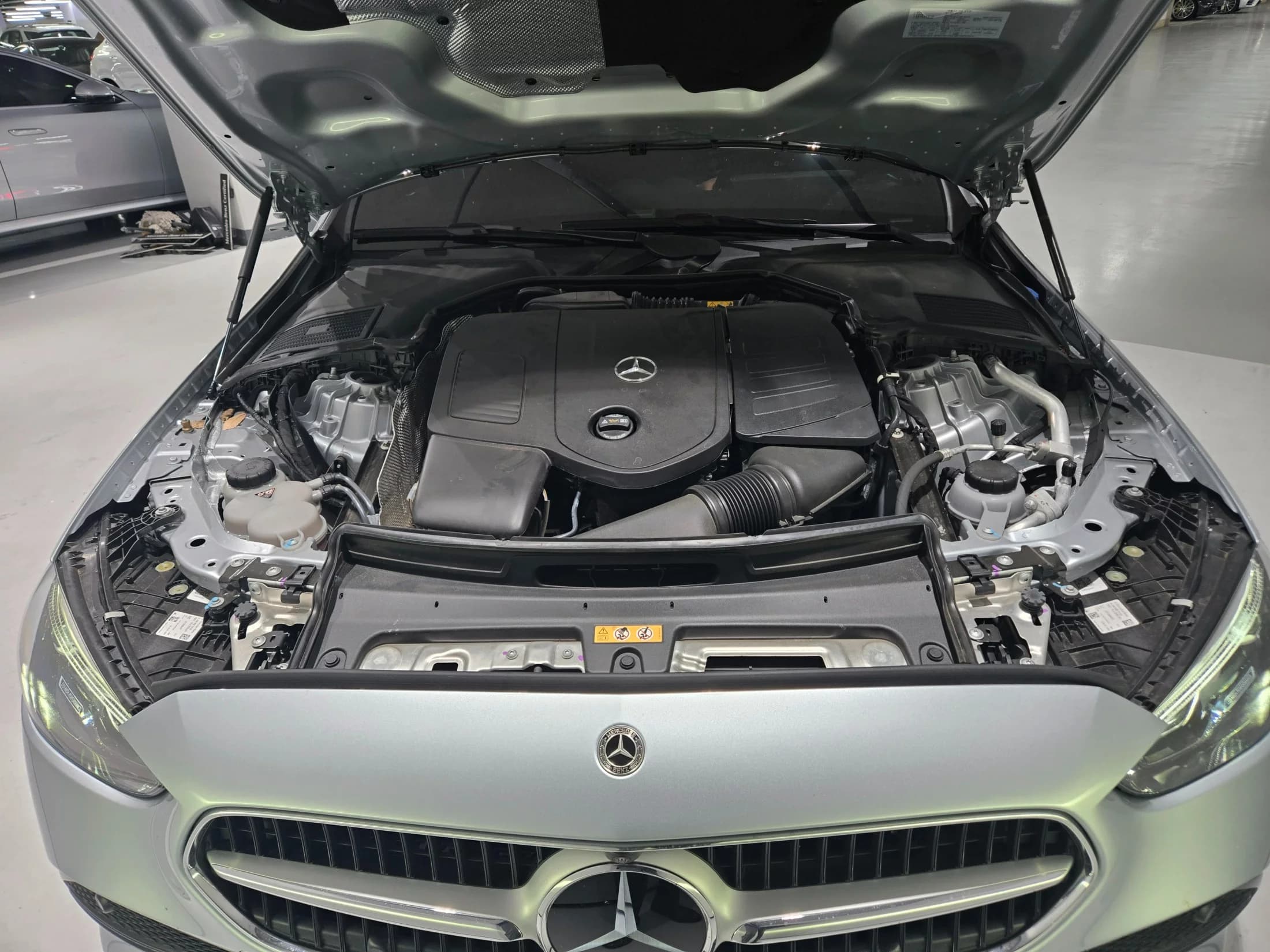 Mercedes-Benz C-Class C300 4MATIC Avantgarde, 2023 г. 6556 км. — фото 3