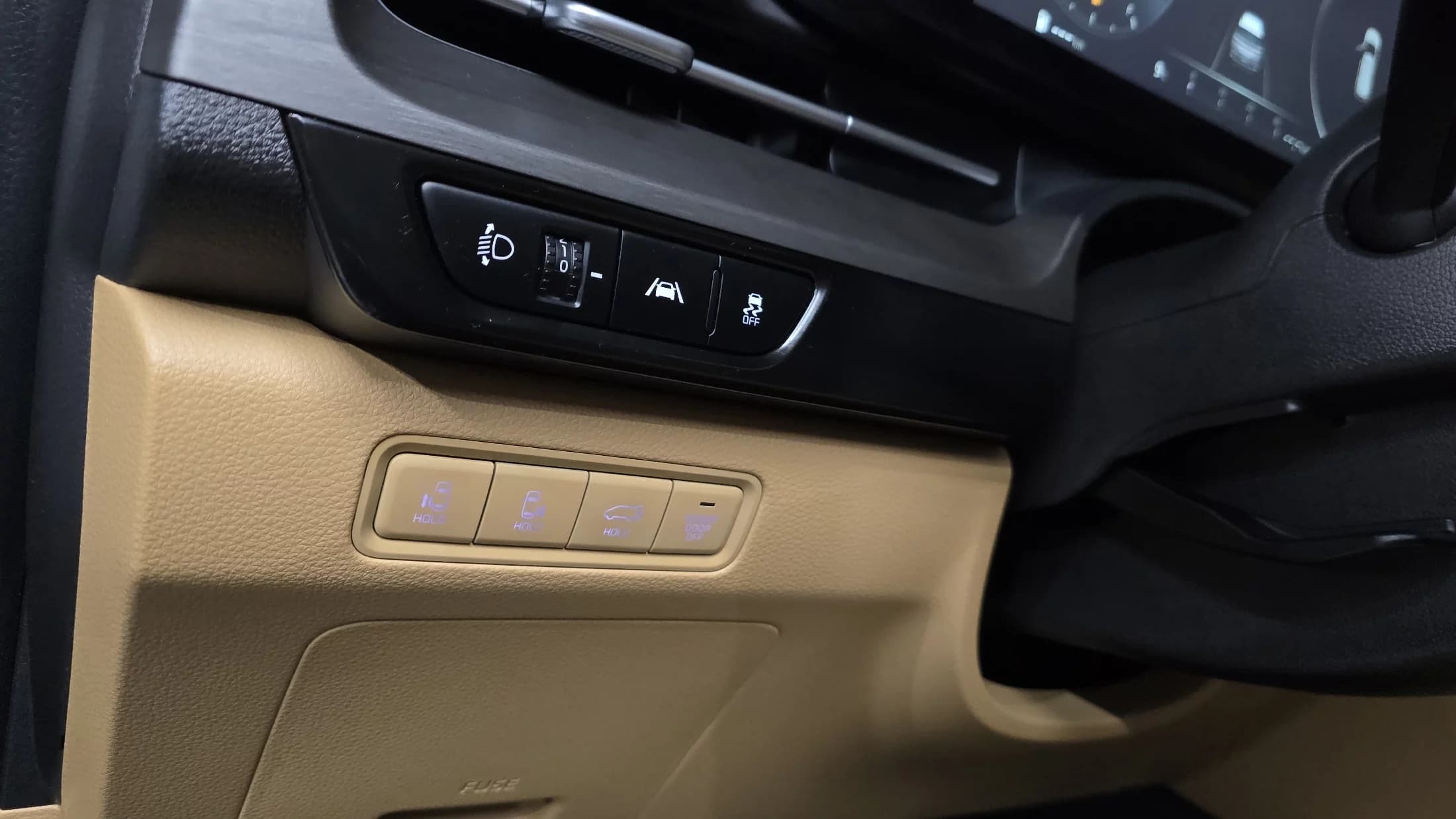 Kia Carnival 7-Seater Signature, 2023 г. 26682 км. — фото 27