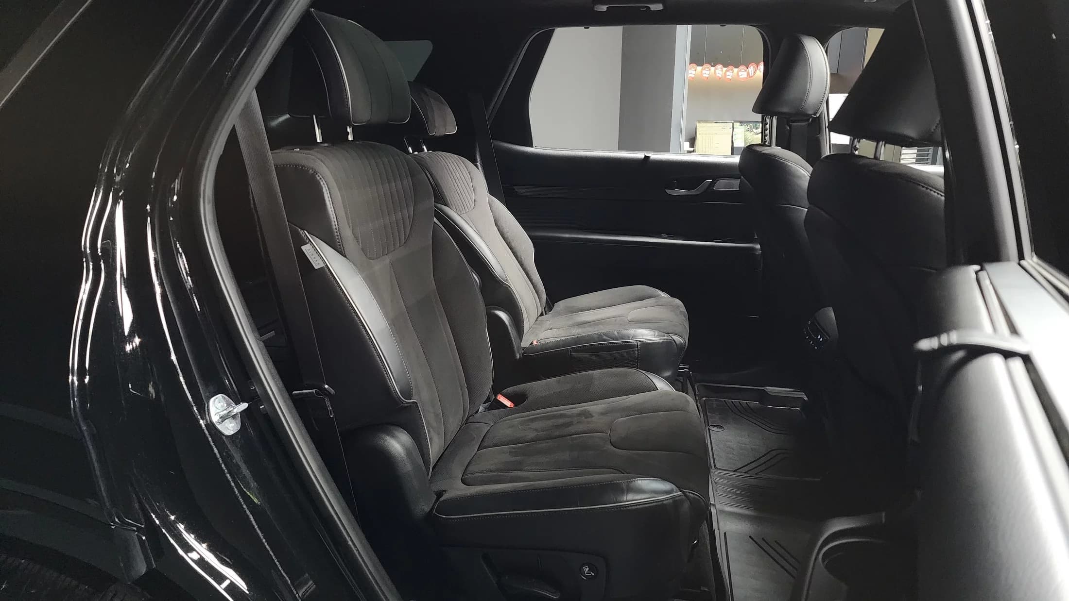 Hyundai Palisade Diesel 2.2 4WD Calligraphy Black Edition, 2023 г. 27654 км. — фото 12