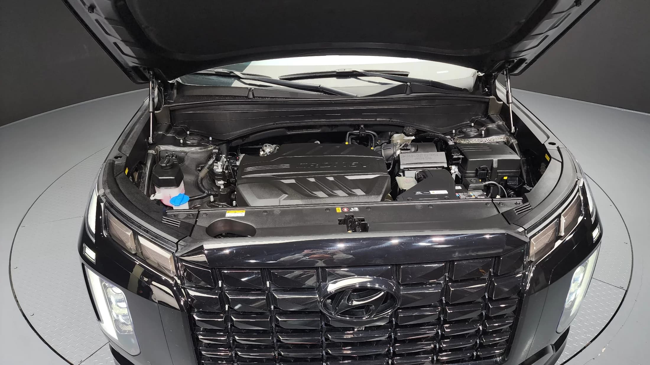 Hyundai Palisade Diesel 2.2 4WD Calligraphy Black Edition, 2023 г. 27654 км. — фото 6