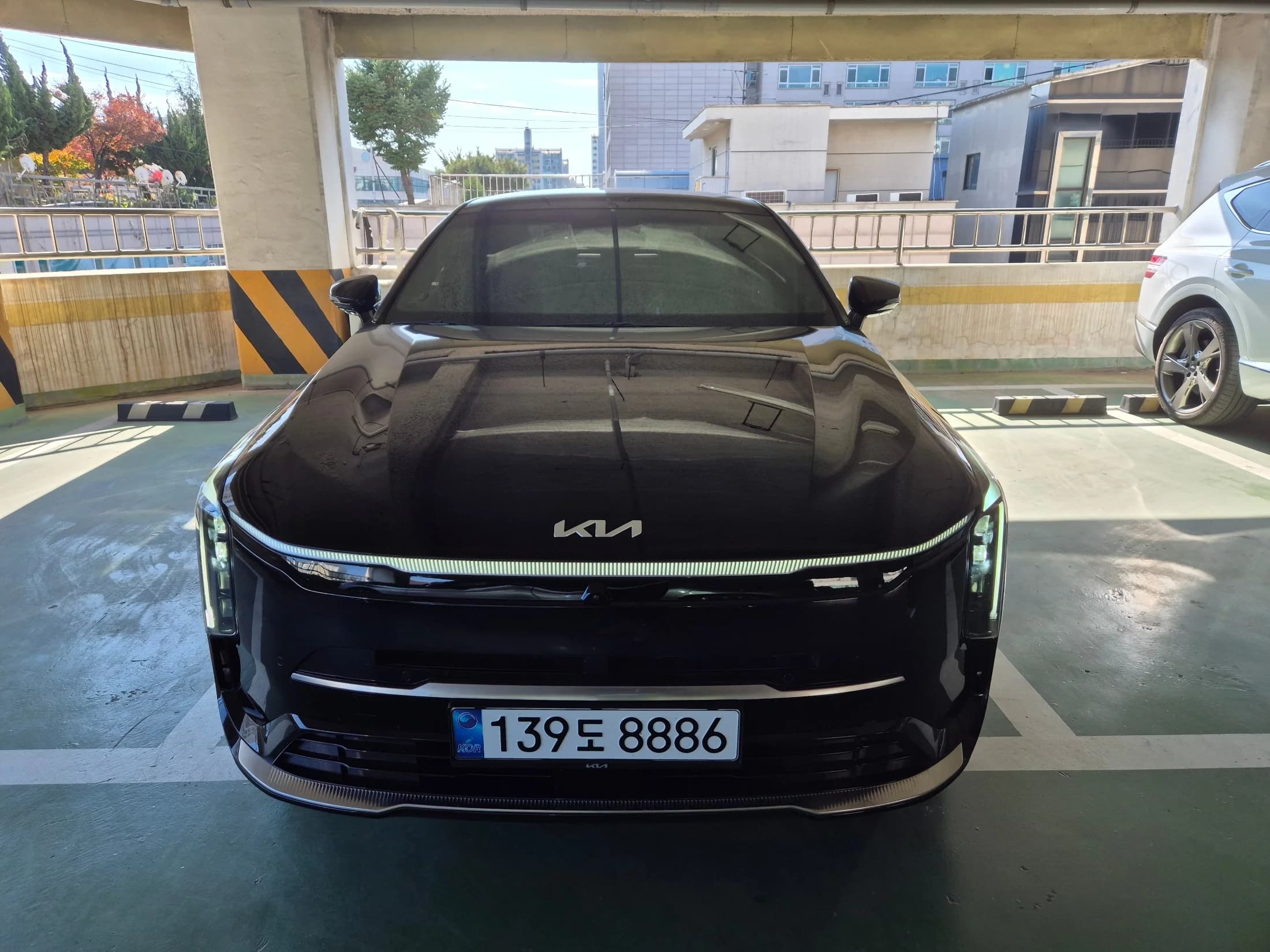 Kia K8 2.5 Gasoline 2WD Signature, 2024 г. 8516 км. — фото 2