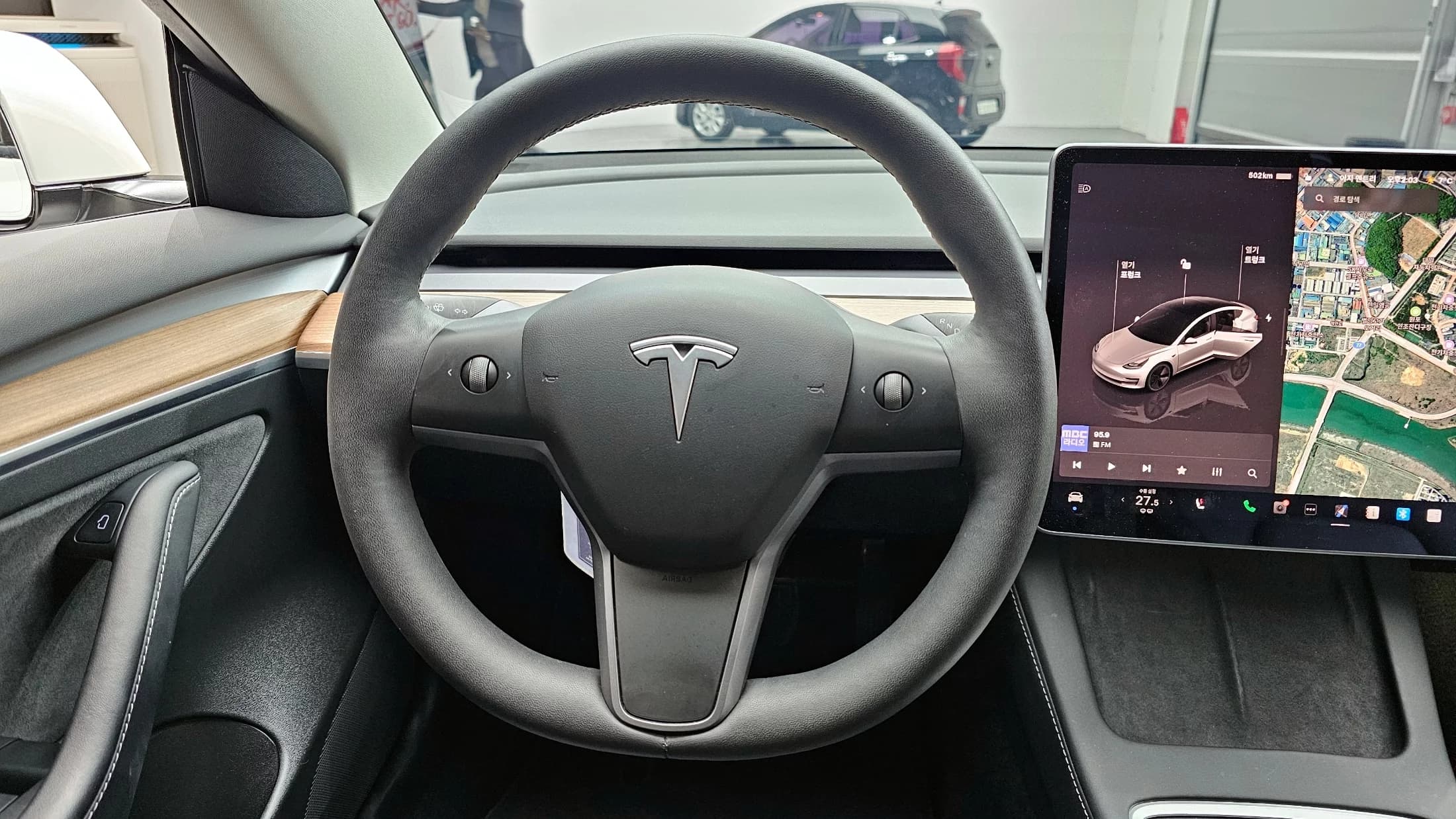 Tesla MODEL 3 Long Range, электромобиль, 2022 г. 30416 км. — фото 13