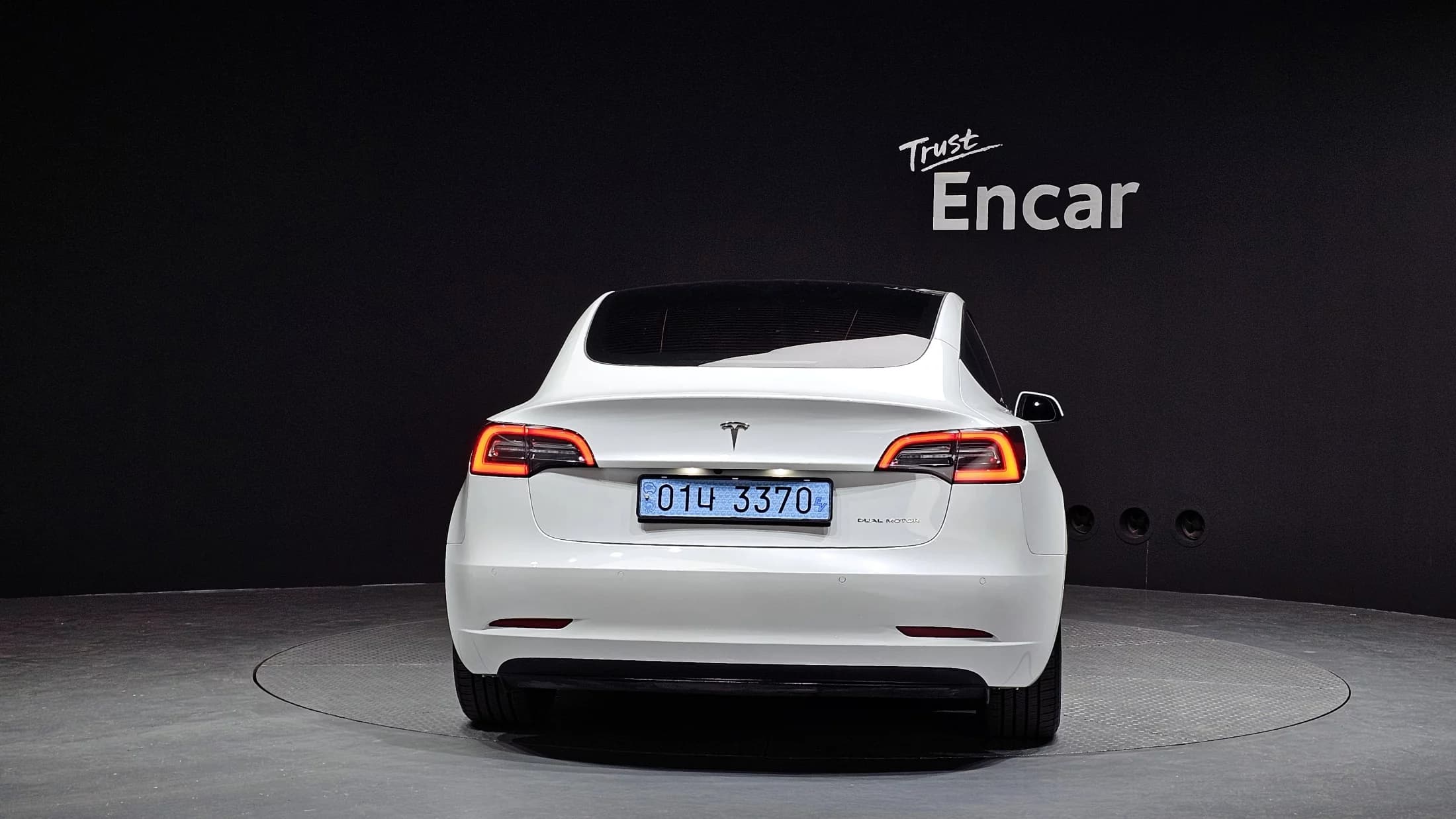 Tesla MODEL 3 Long Range, электромобиль, 2022 г. 30416 км. — фото 4