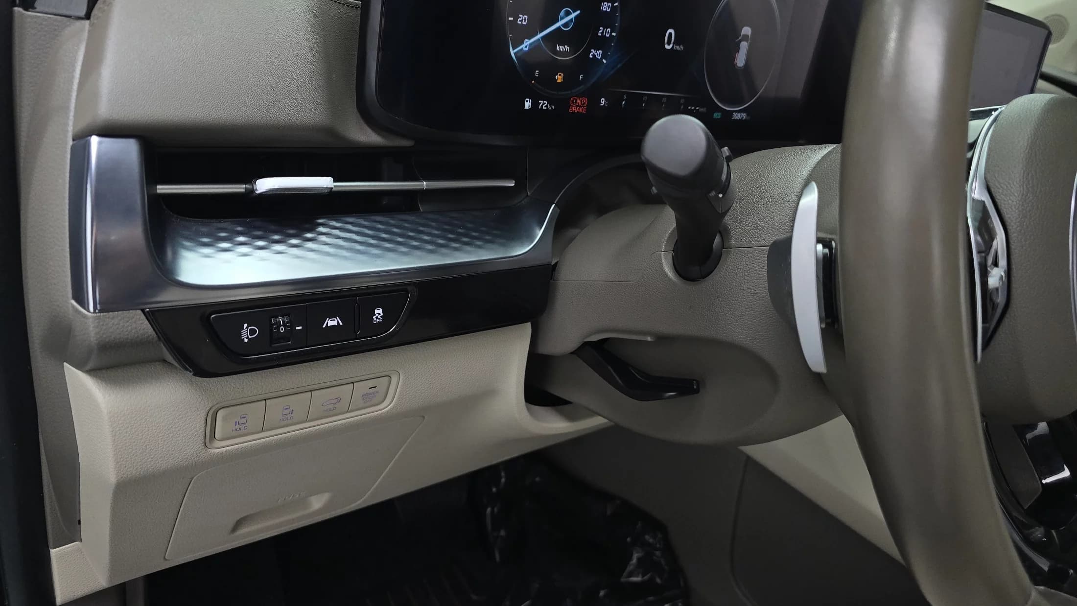 Kia Carnival Gasoline 4-Seater Hi-Limousine Signature, 2023 г. 31007 км. — фото 18