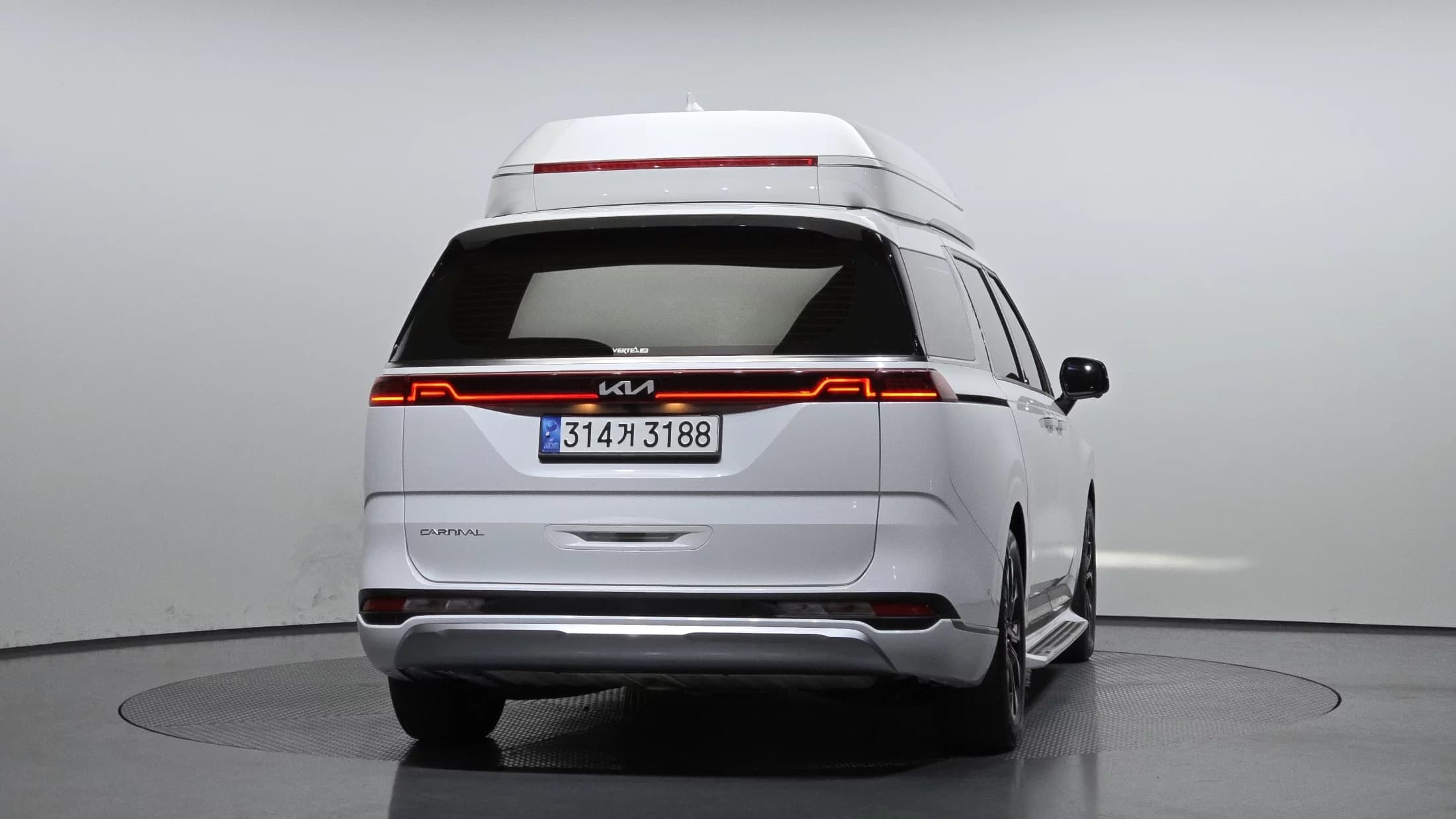 Kia Carnival Gasoline 4-Seater Hi-Limousine Signature, 2023 г. 31007 км. — фото 4