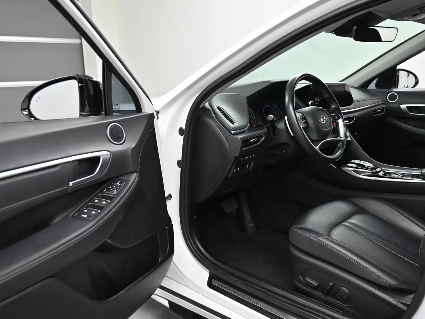 Hyundai Sonata 2.0 Premium Plus, 2021 г. 82635 км. — фото 11