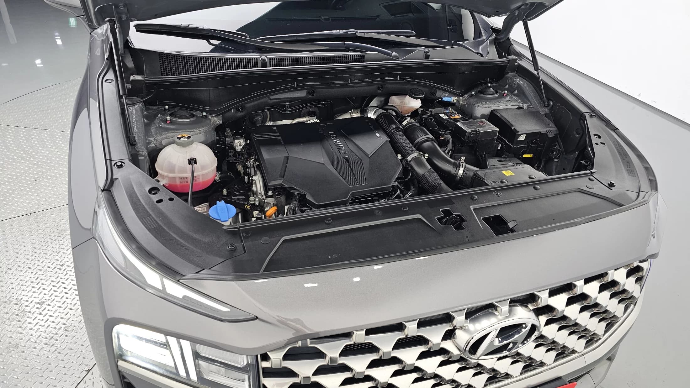 Hyundai Santa Fe Gasoline 2.5T 2WD Exclusive, 2023 г. 37534 км. — фото 6