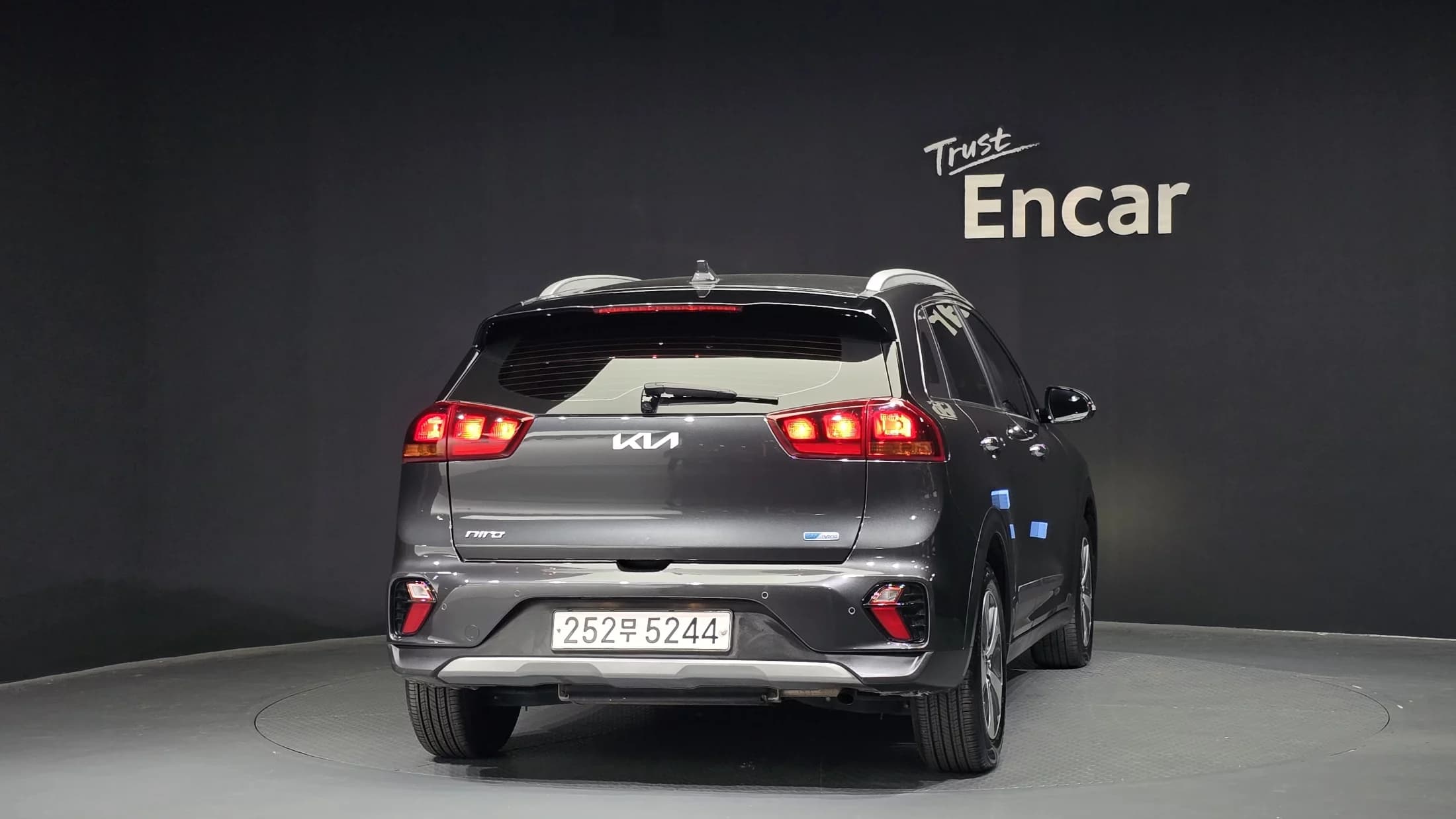 Kia Niro 1.6 HEV Trendy, гибрид, 2021 г. 121631 км. — фото 4