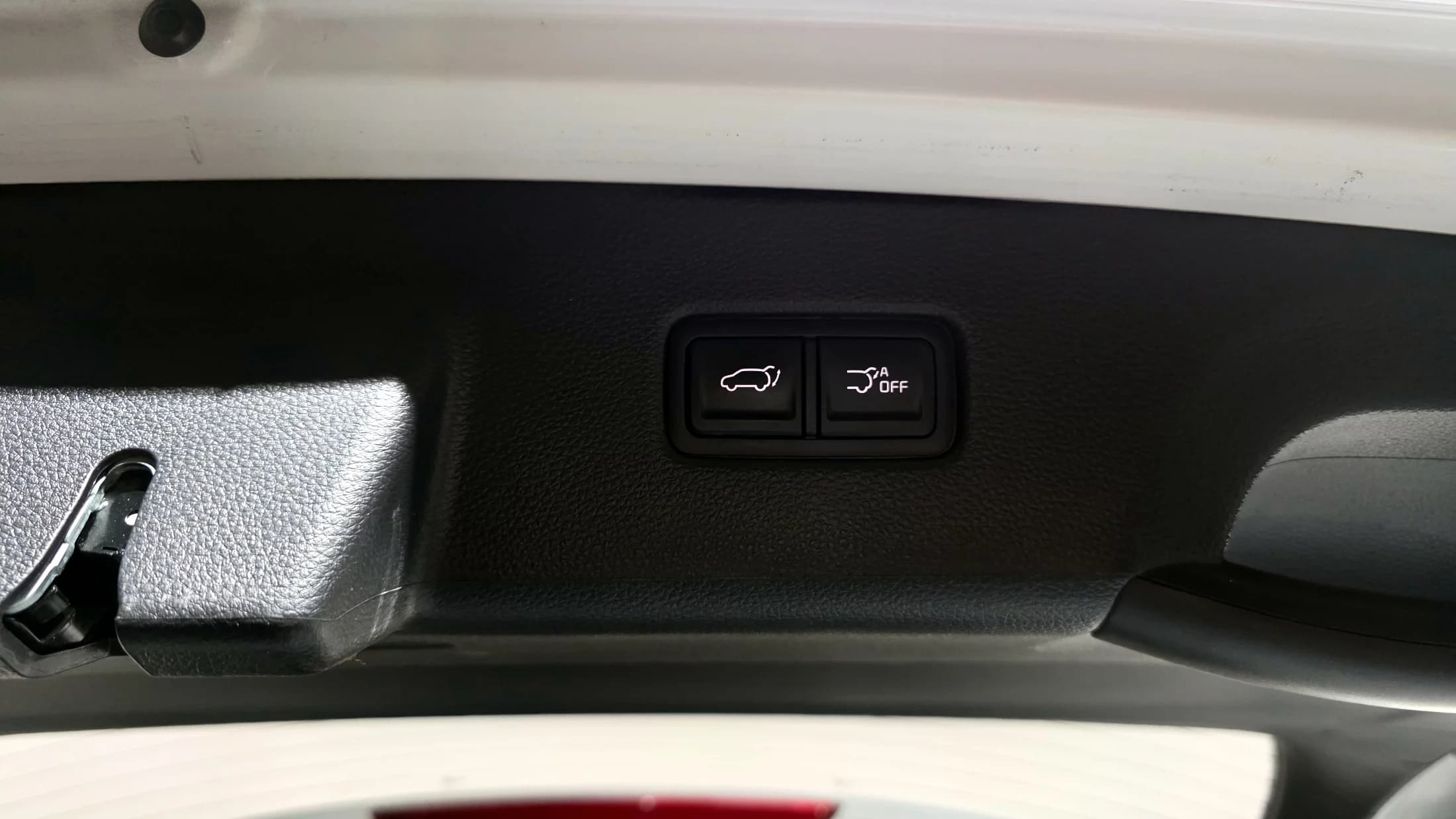 Kia Carnival 9-Seater Noblesse, 2023 г. 22781 км. — фото 19