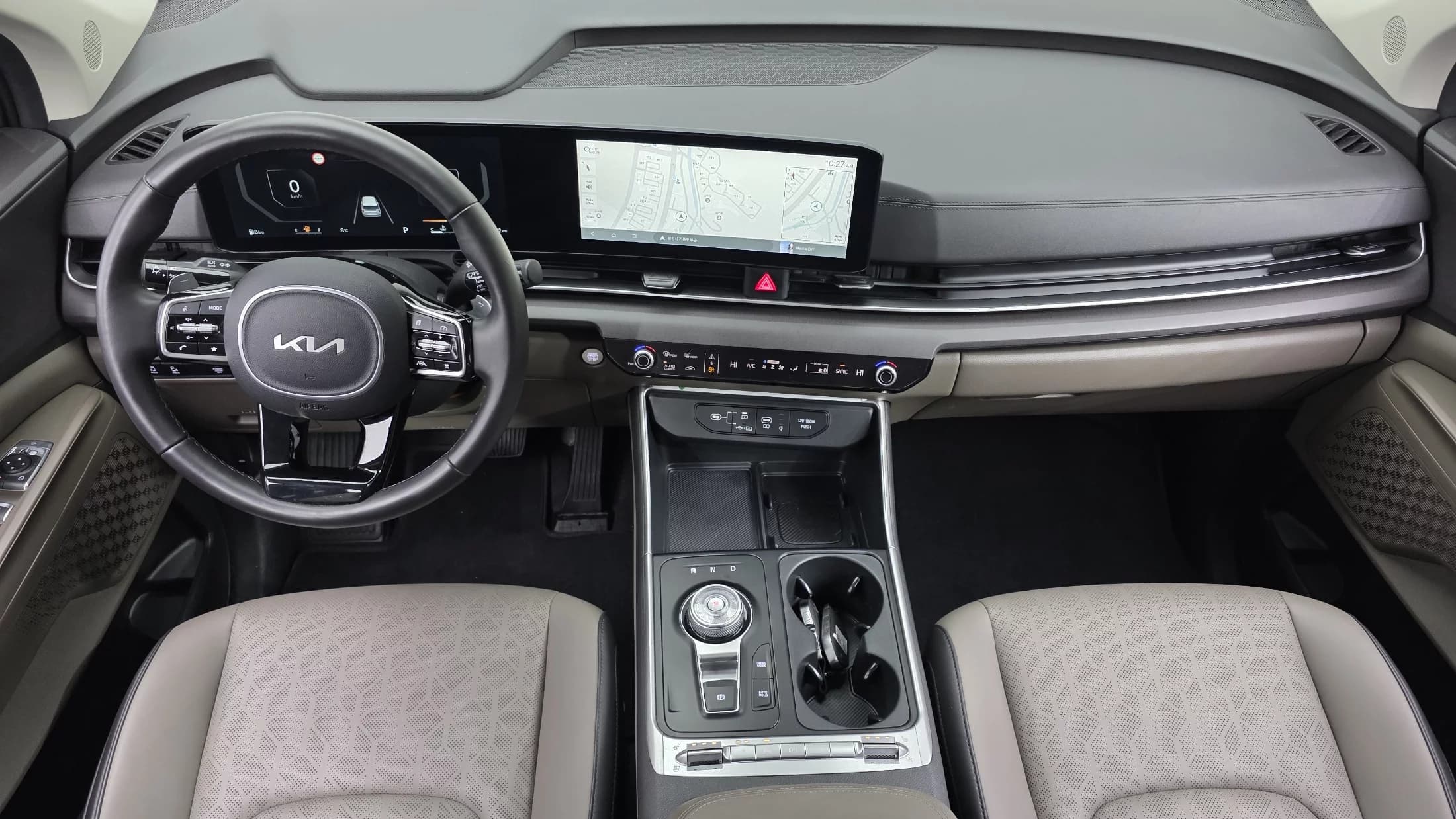 Kia Carnival Gasoline 9-Seater Prestige, 2024 г. 20415 км. — фото 7