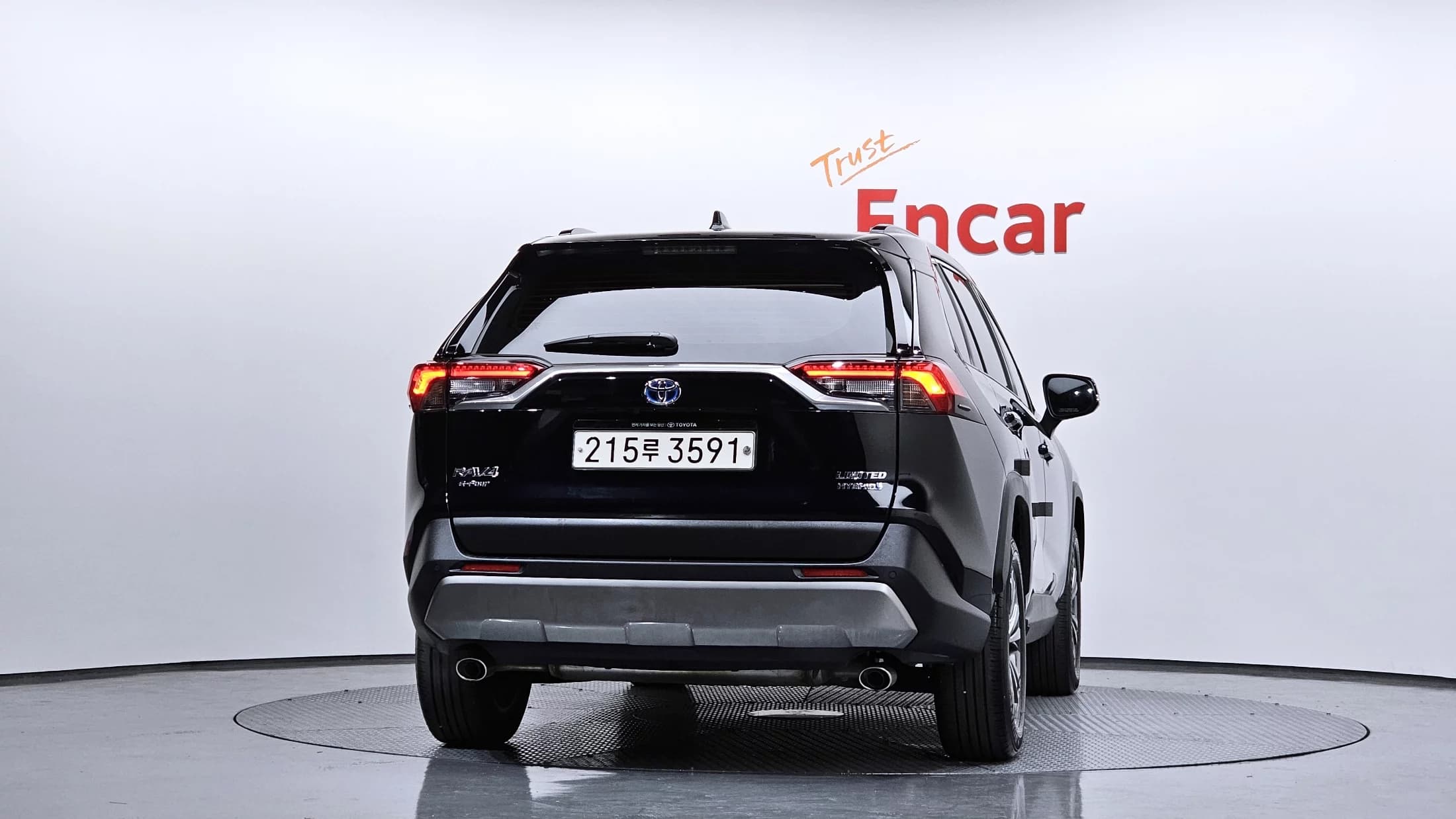 Toyota RAV4 2.5 4WD Hybrid 4th, гибрид, 2023 г. 29916 км. — фото 4