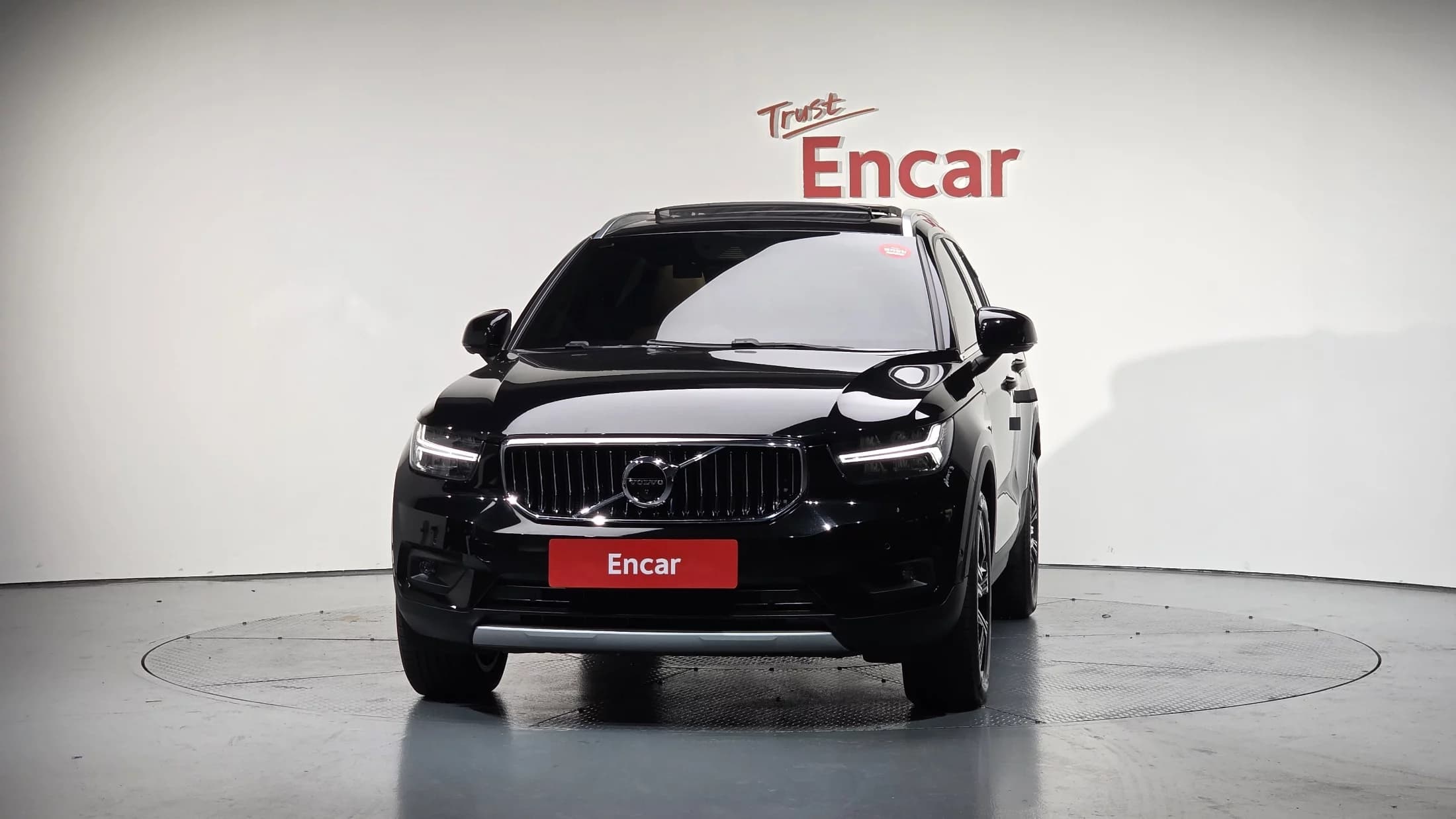 Volvo XC40 B4 Inscription, 2022 г. 14212 км. — фото 2