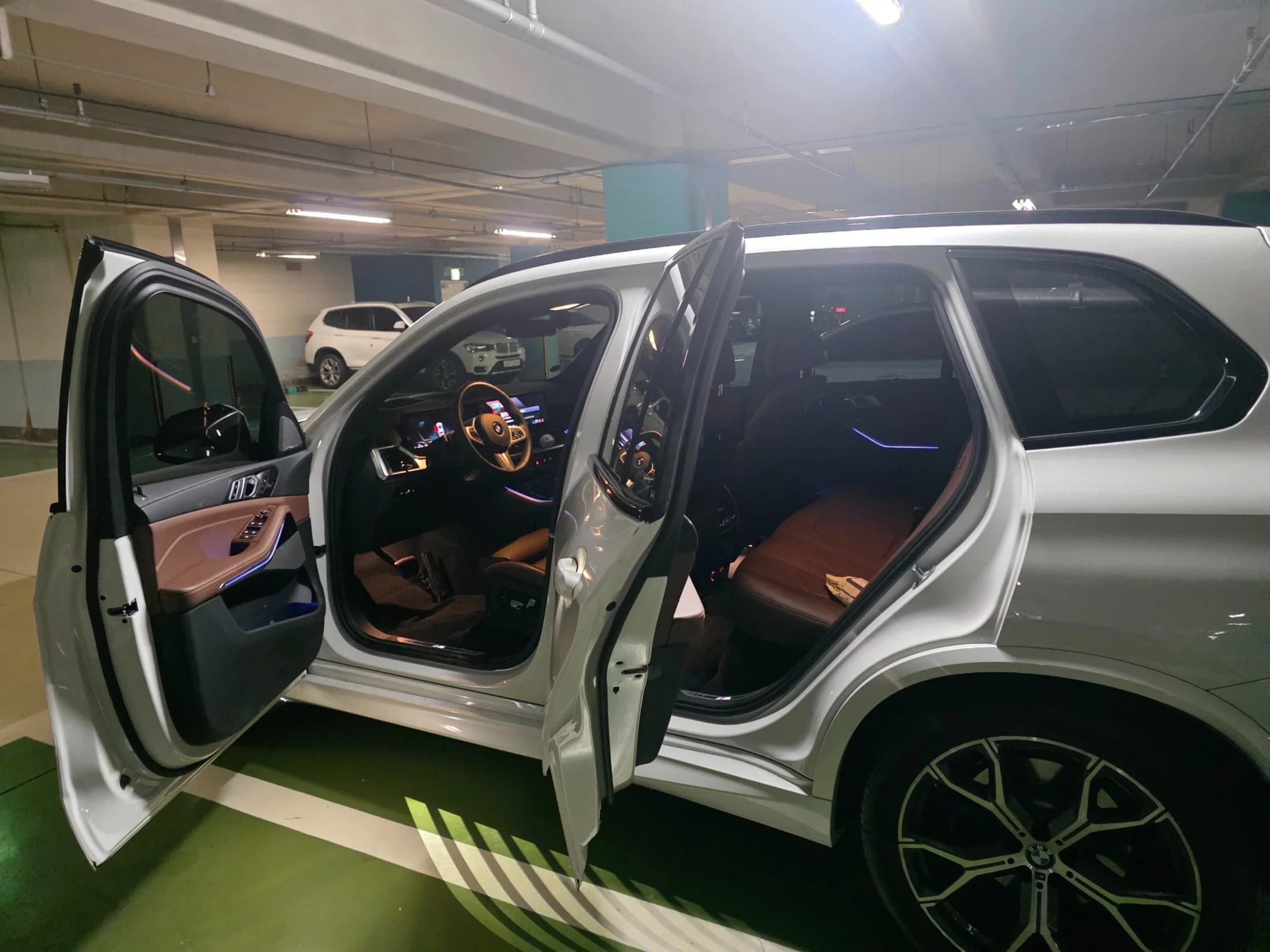BMW X5 xDrive 40i M Sport, 2025 г. 9824 км. — фото 11