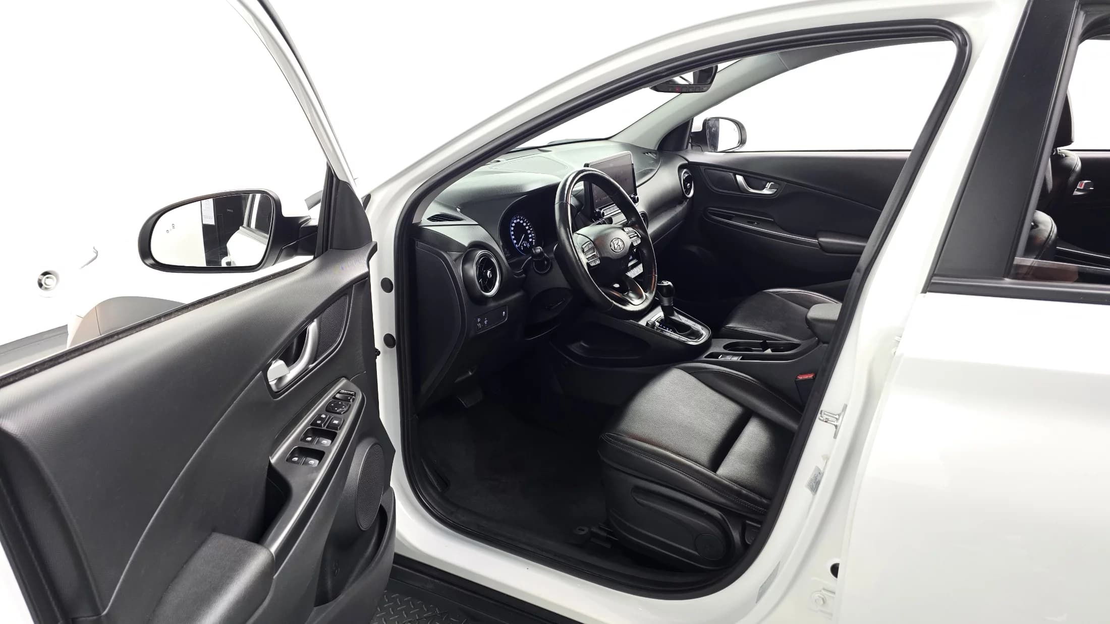 Hyundai Kona Gasoline 1.6 Turbo 2WD Smart, 2022 г. 91849 км. — фото 11