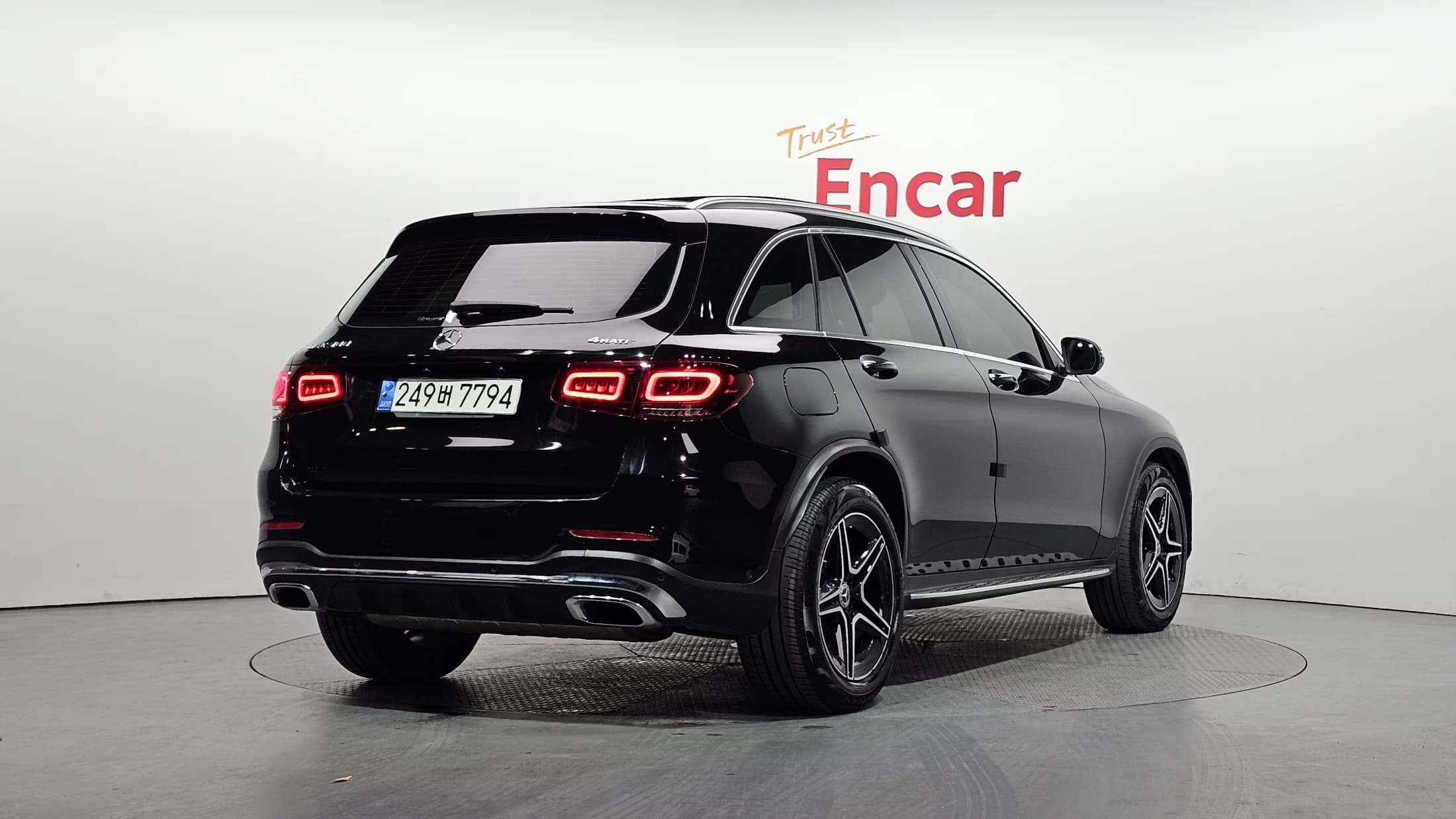Mercedes-Benz GLC-Class GLC300 4MATIC, 2022 г. 49127 км. — фото 2