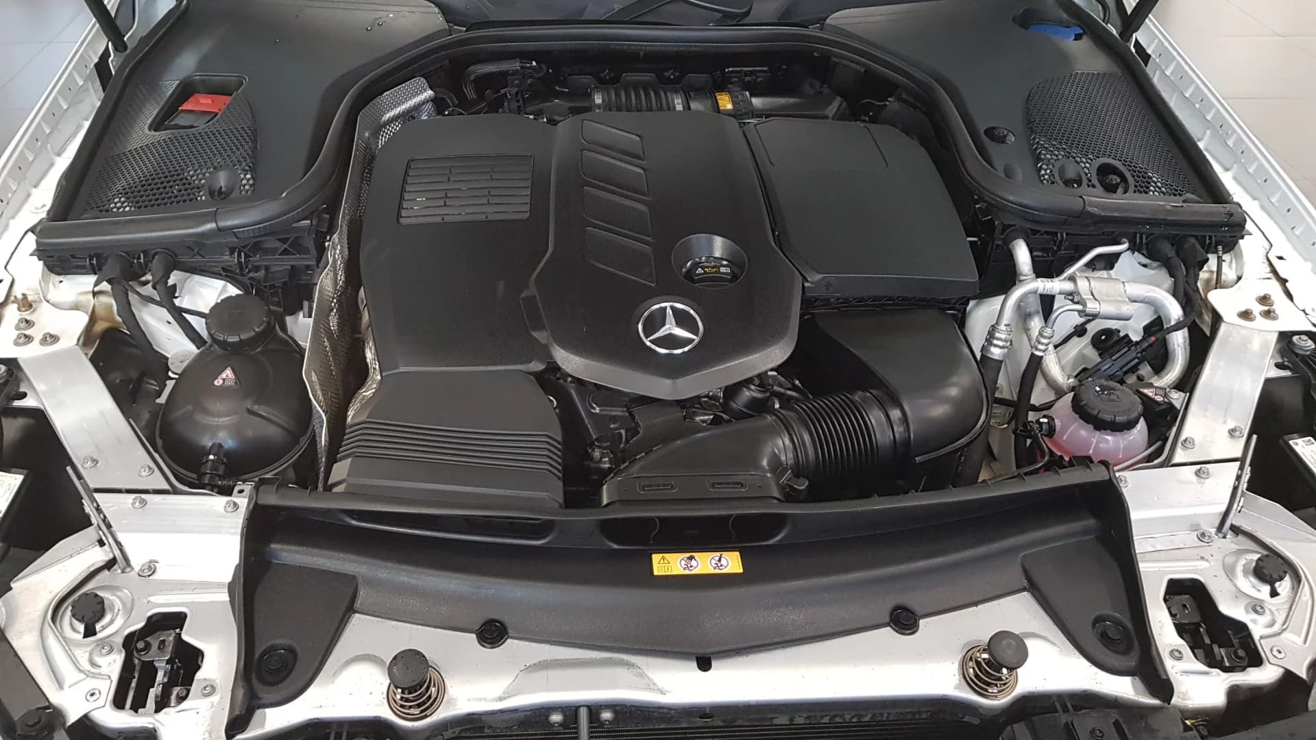 Mercedes-Benz CLS-Class CLS300d 4MATIC, 2023 г. 40093 км. — фото 6