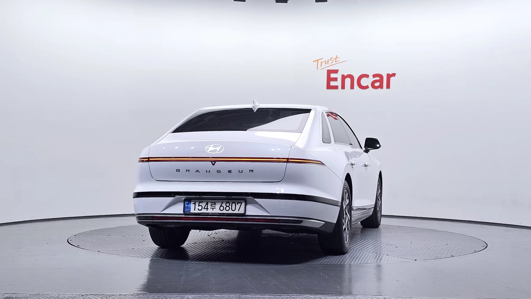 Hyundai Grandeur 2,5 Gasoline 2WD Premium, 2023 г. 55174 км. — фото 4