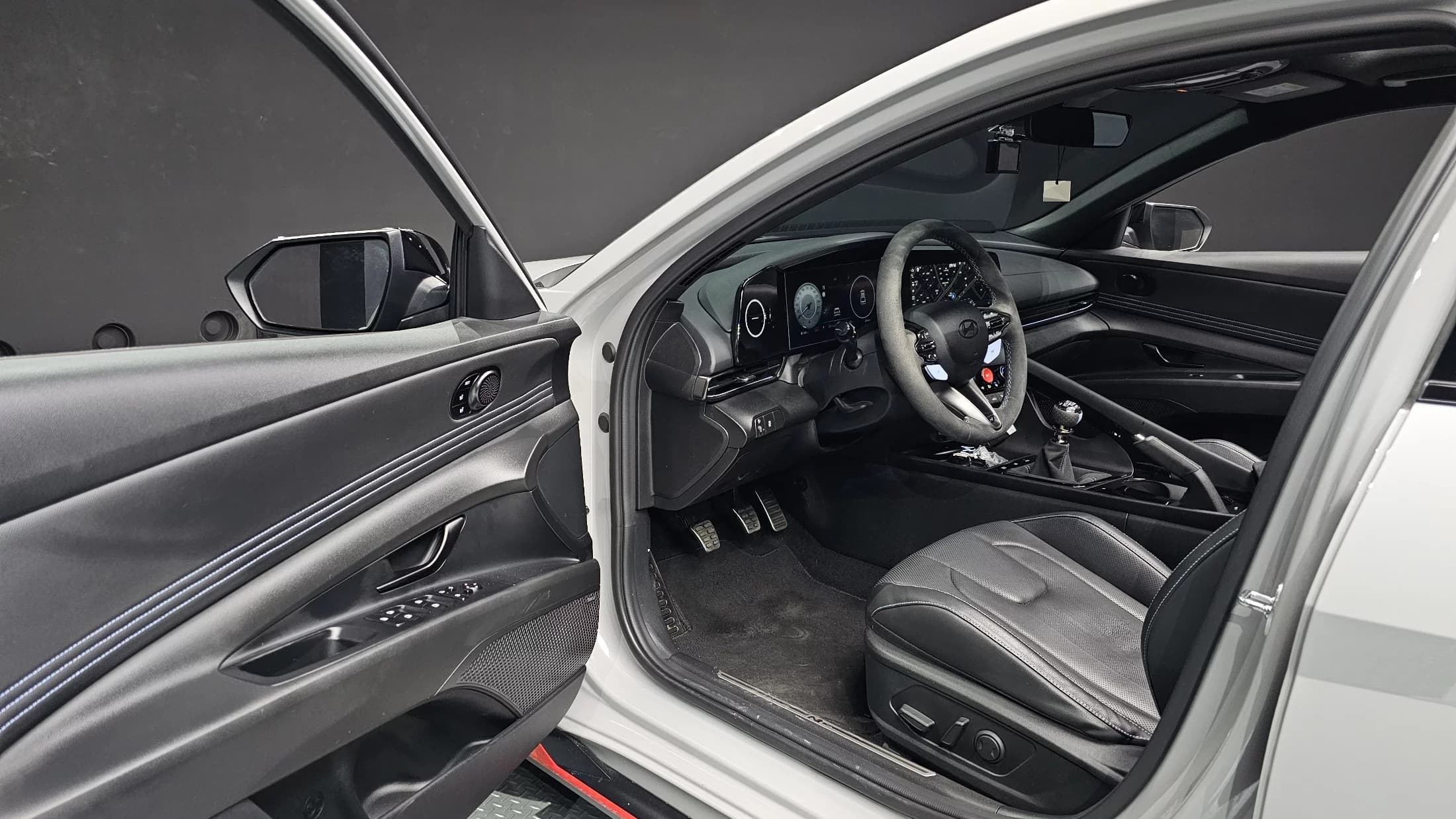 Hyundai AVANTE (Хендай Элантра) 2.0 N, 2023 г. 25018 км. — фото 11