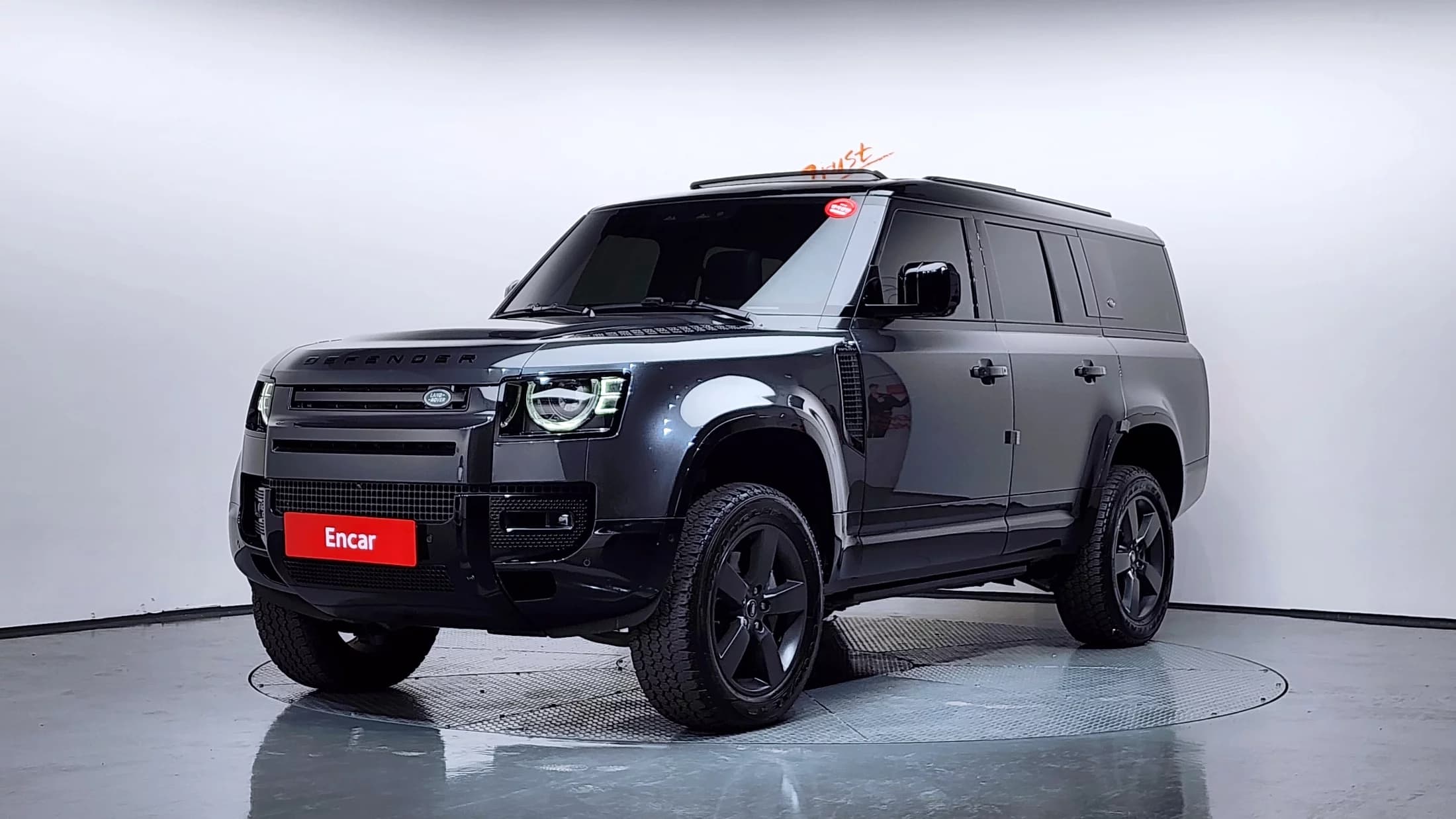 Land Rover DEFENDER 130 P400 X-Dynamic HSE, 2024 г. 23748 км.