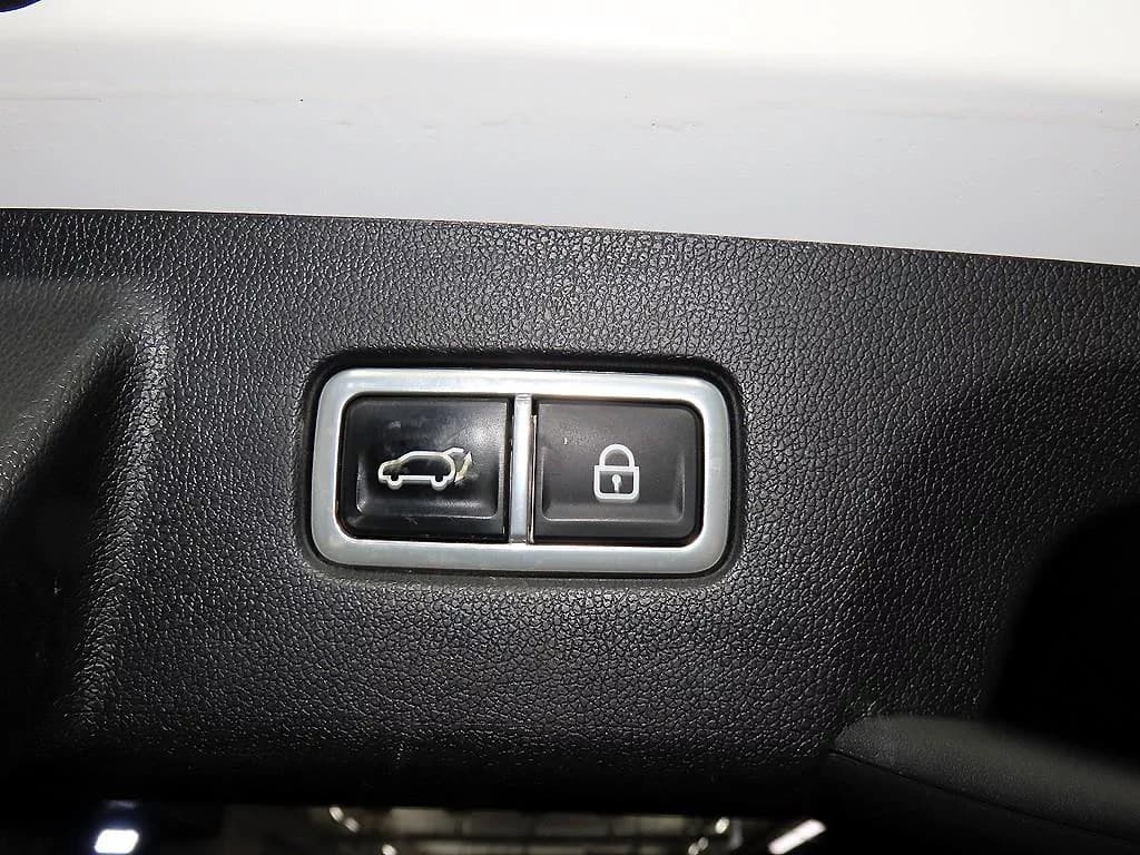 Kia Sorento Gasoline 2.5T 2WD Prestige, 2021 г. 44310 км. — фото 16