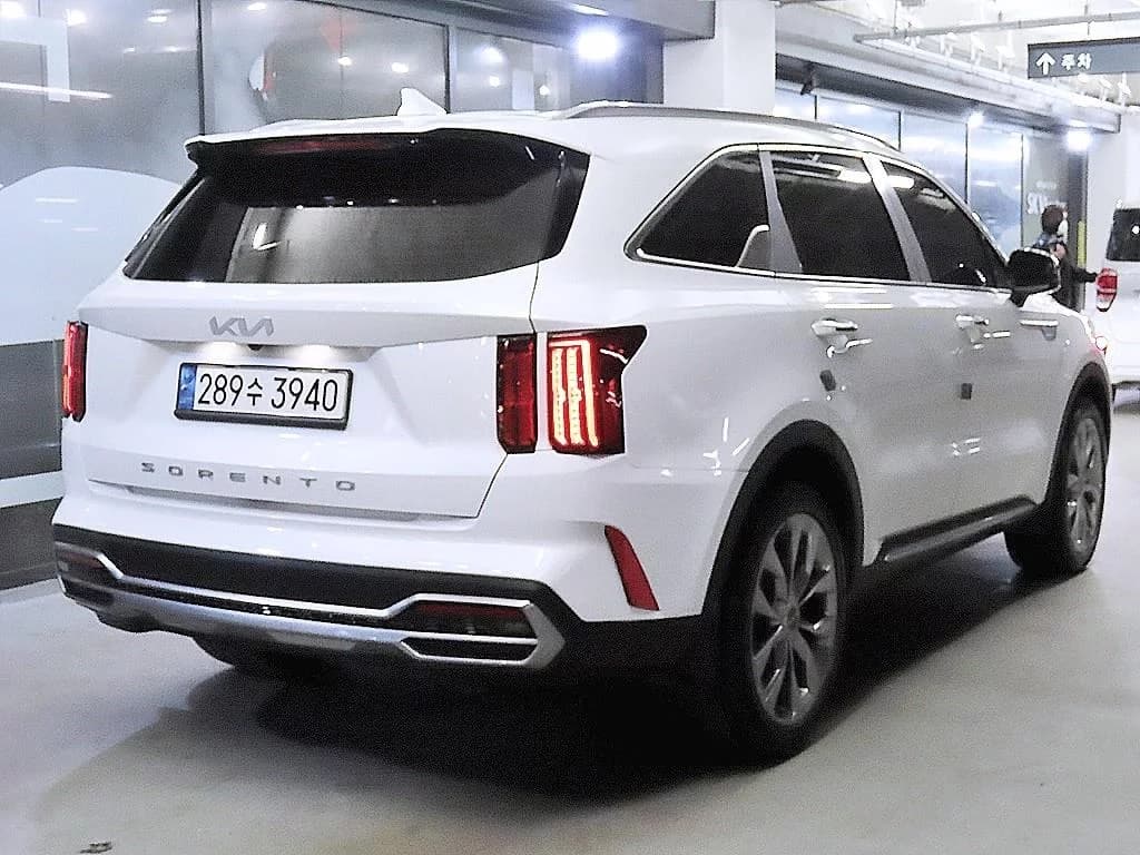 Kia Sorento Gasoline 2.5T 2WD Prestige, 2021 г. 44310 км. — фото 4
