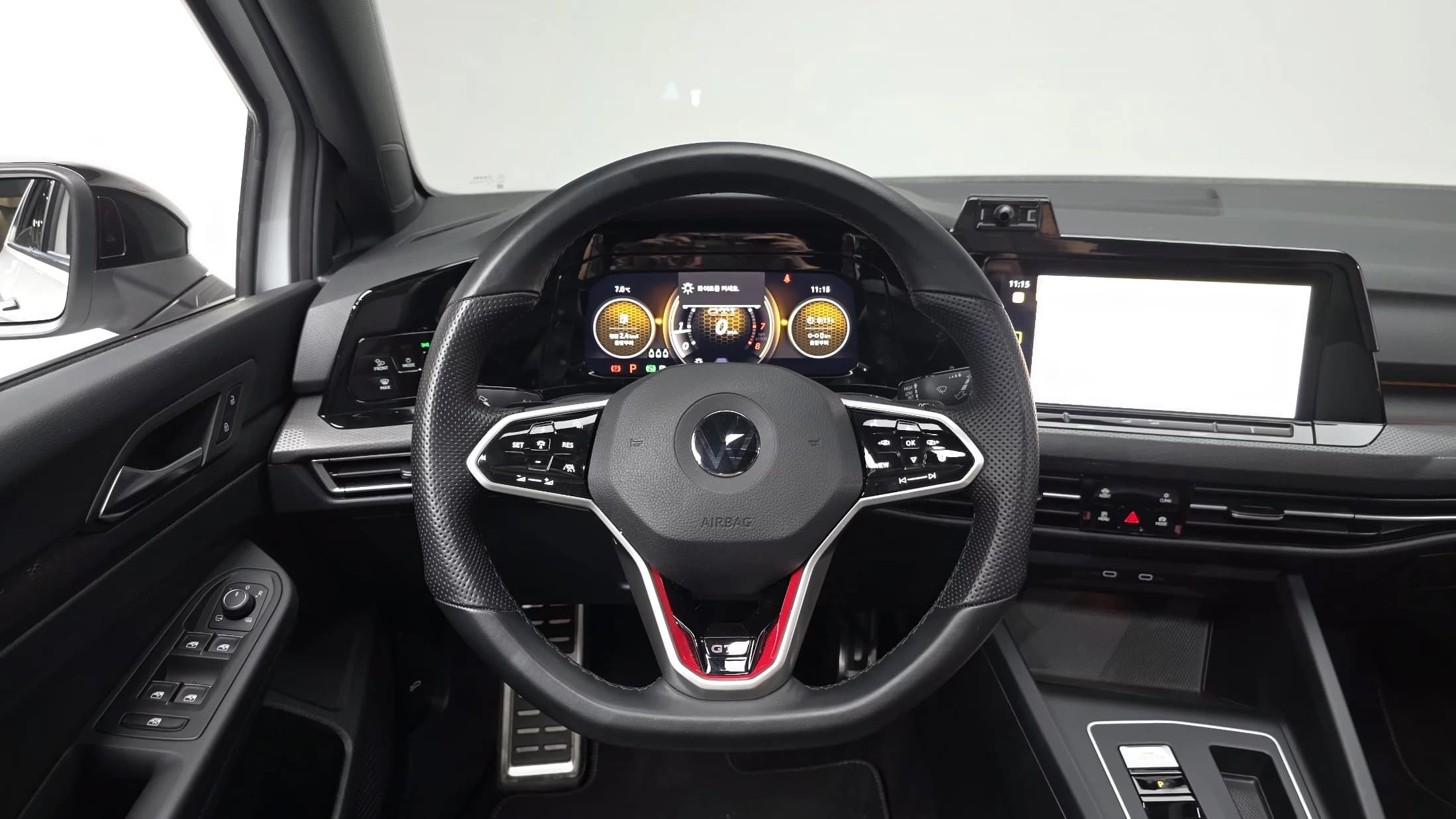 Volkswagen GOLF 2.0 GTI, 2022 г. 48849 км. — фото 13