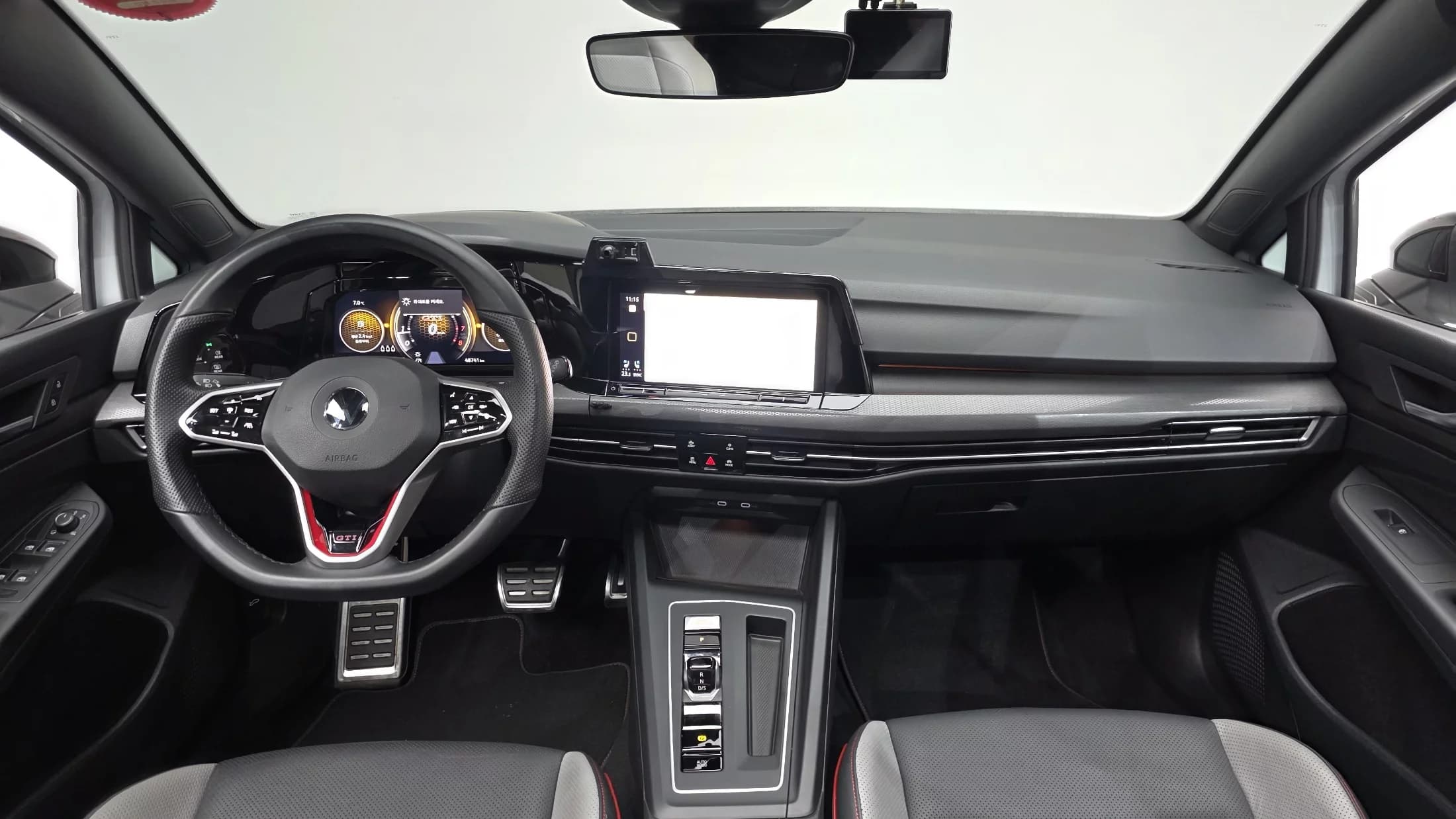 Volkswagen GOLF 2.0 GTI, 2022 г. 48849 км. — фото 7
