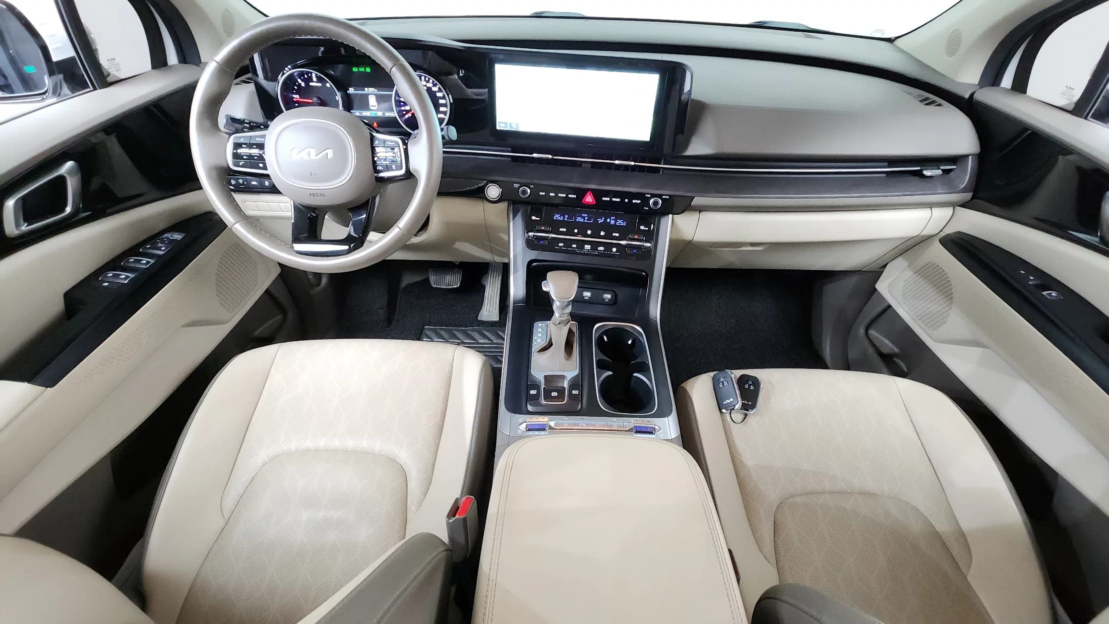 Kia Carnival 9-Seater Prestige, 2022 г. 60855 км. — фото 7