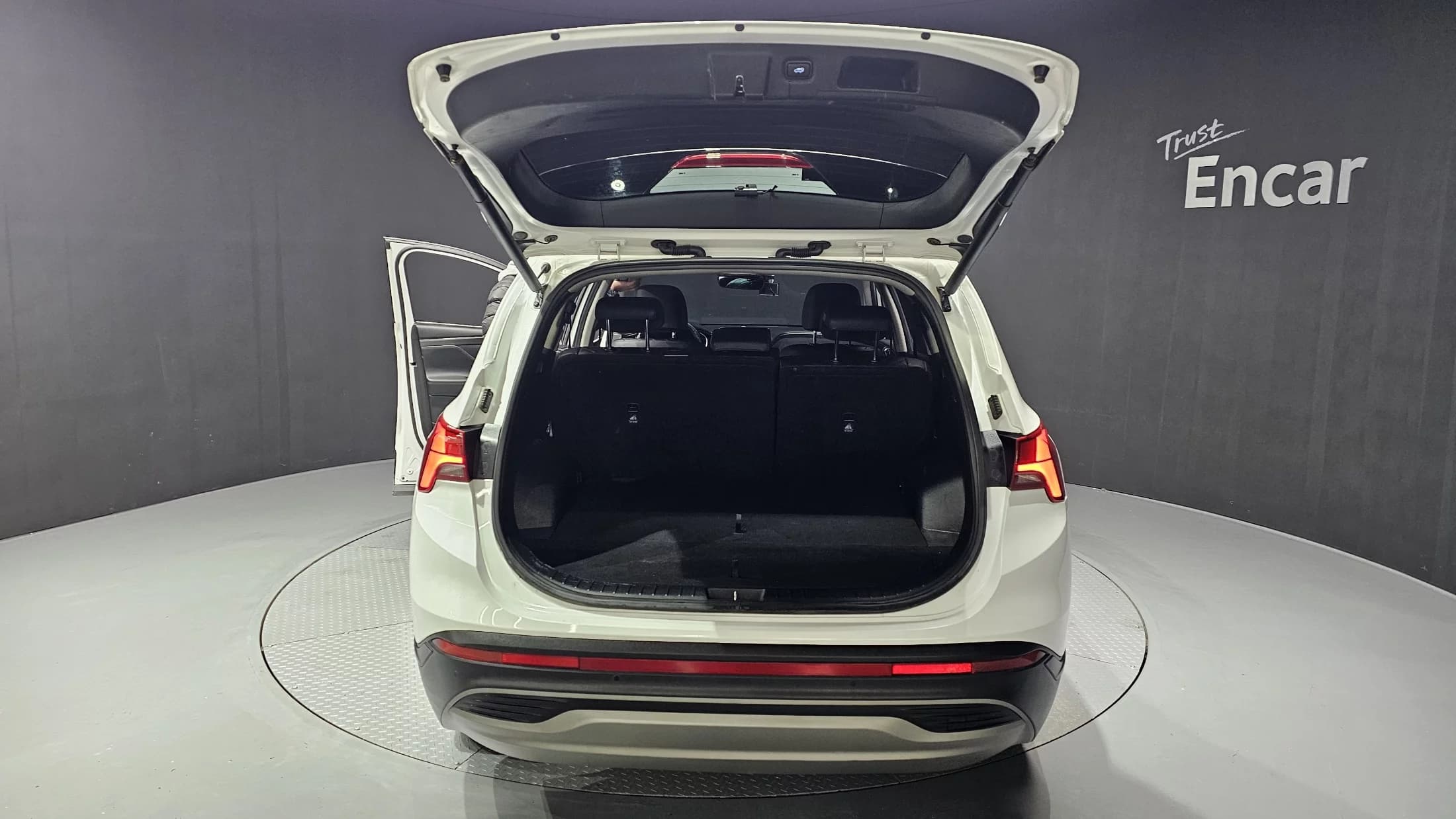 Hyundai Santa Fe Diesel 2.2 2WD Prestige, 2022 г. 53965 км. — фото 20