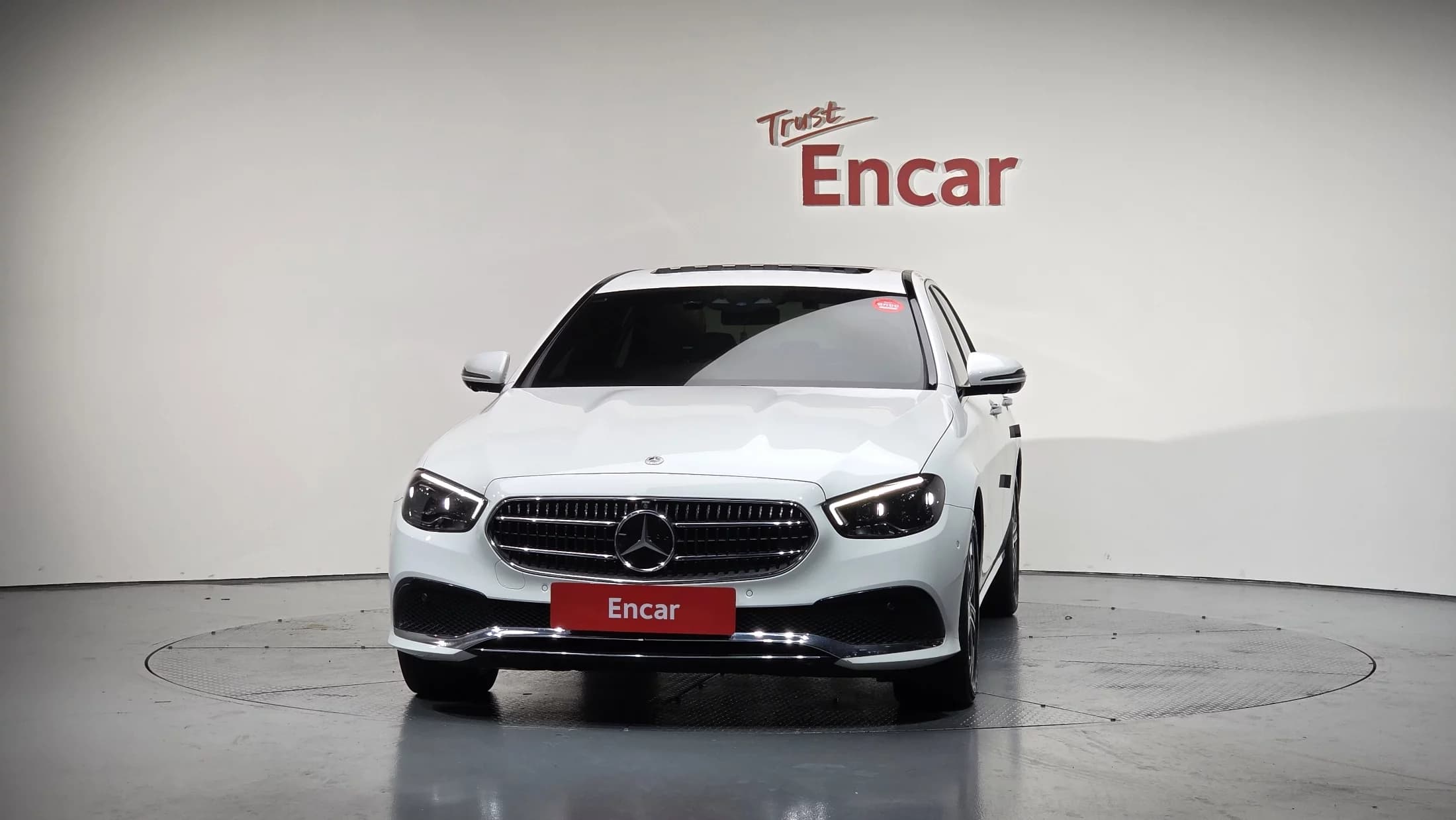 Mercedes-Benz E-Class E350 4MATIC Avantgarde, 2022 г. 60285 км. — фото 2