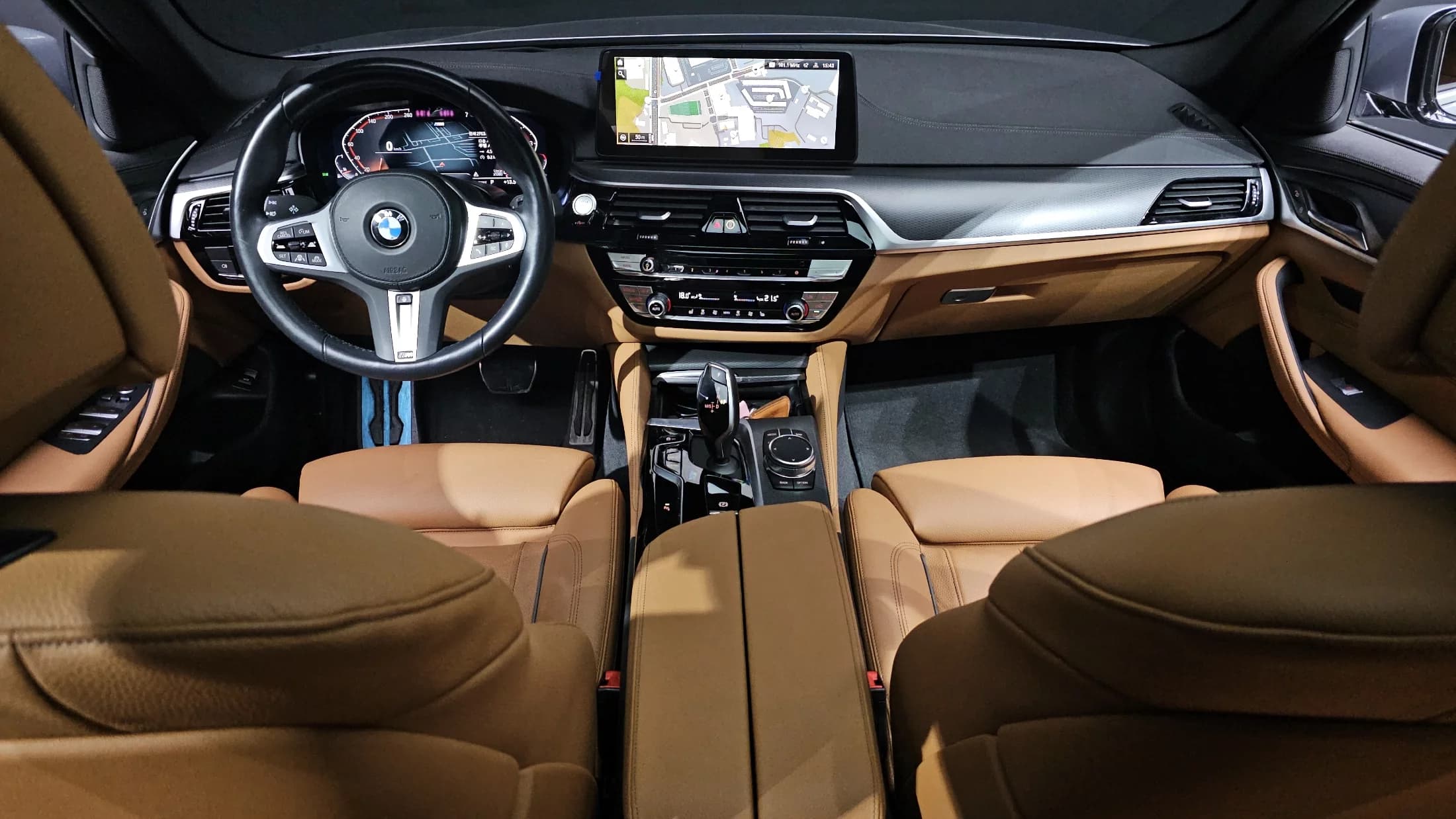 BMW 5-Series 520i M Sport, 2022 г. 27654 км. — фото 7