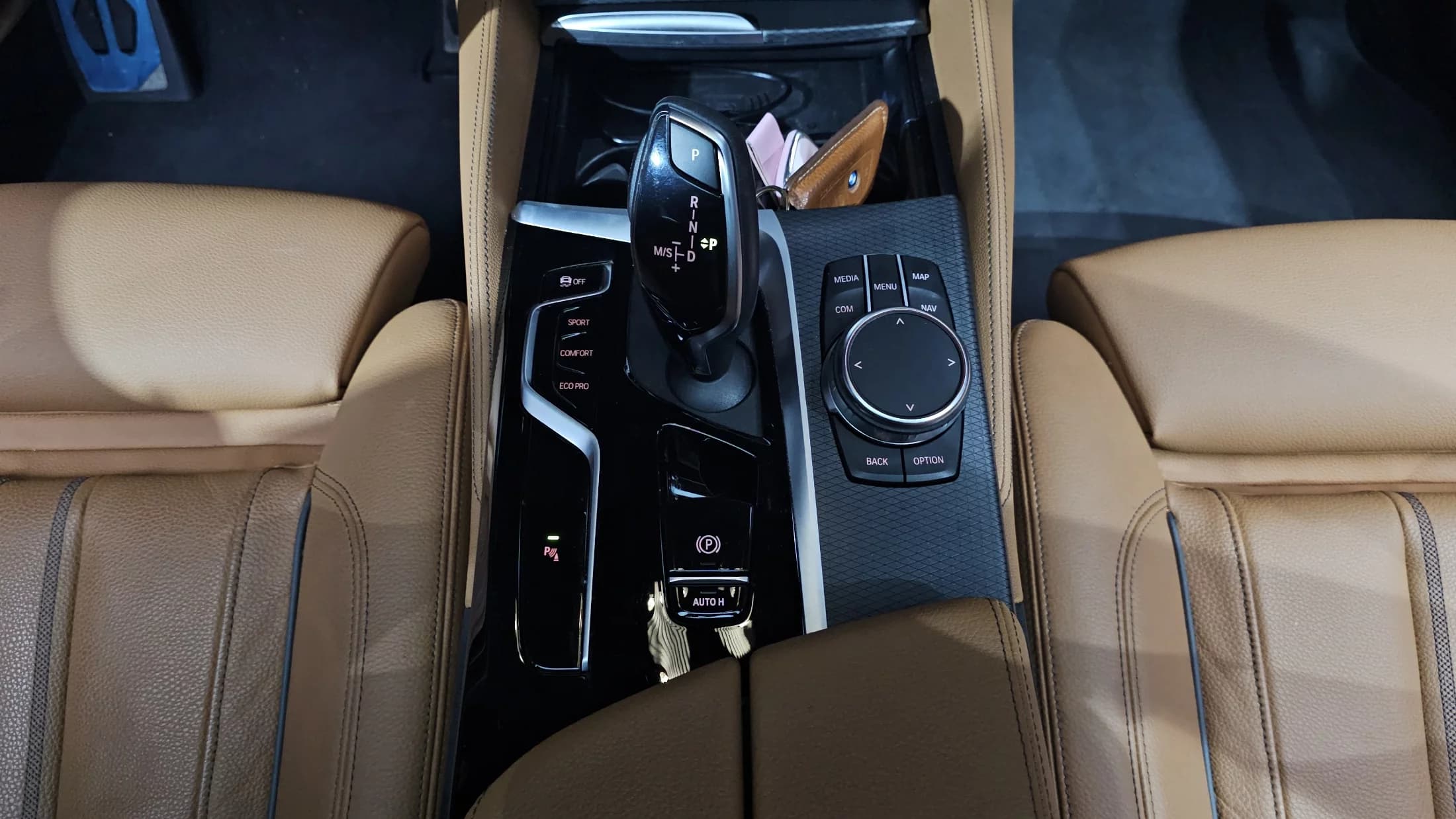 BMW 5-Series 520i M Sport, 2022 г. 27654 км. — фото 9