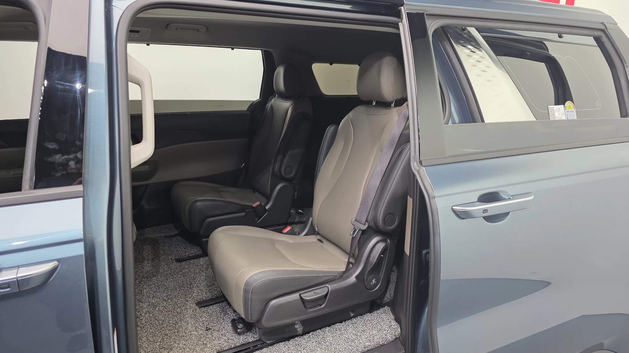 Kia Carnival 7-Seater Outdoor Noblesse, 2024 г. 36189 км. — фото 11