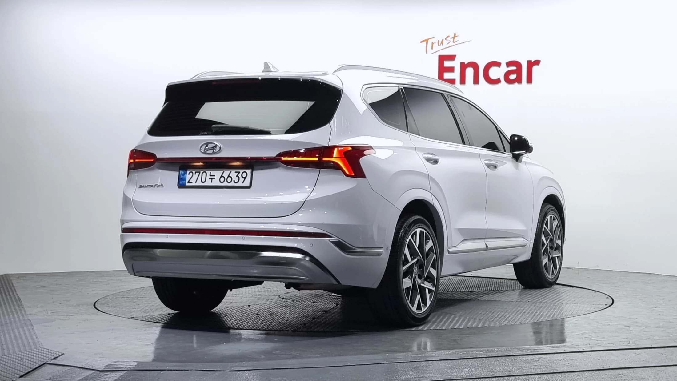 Hyundai Santa Fe Gasoline 2.5T 2WD Calligraphy, 2022 г. 24074 км. — фото 2