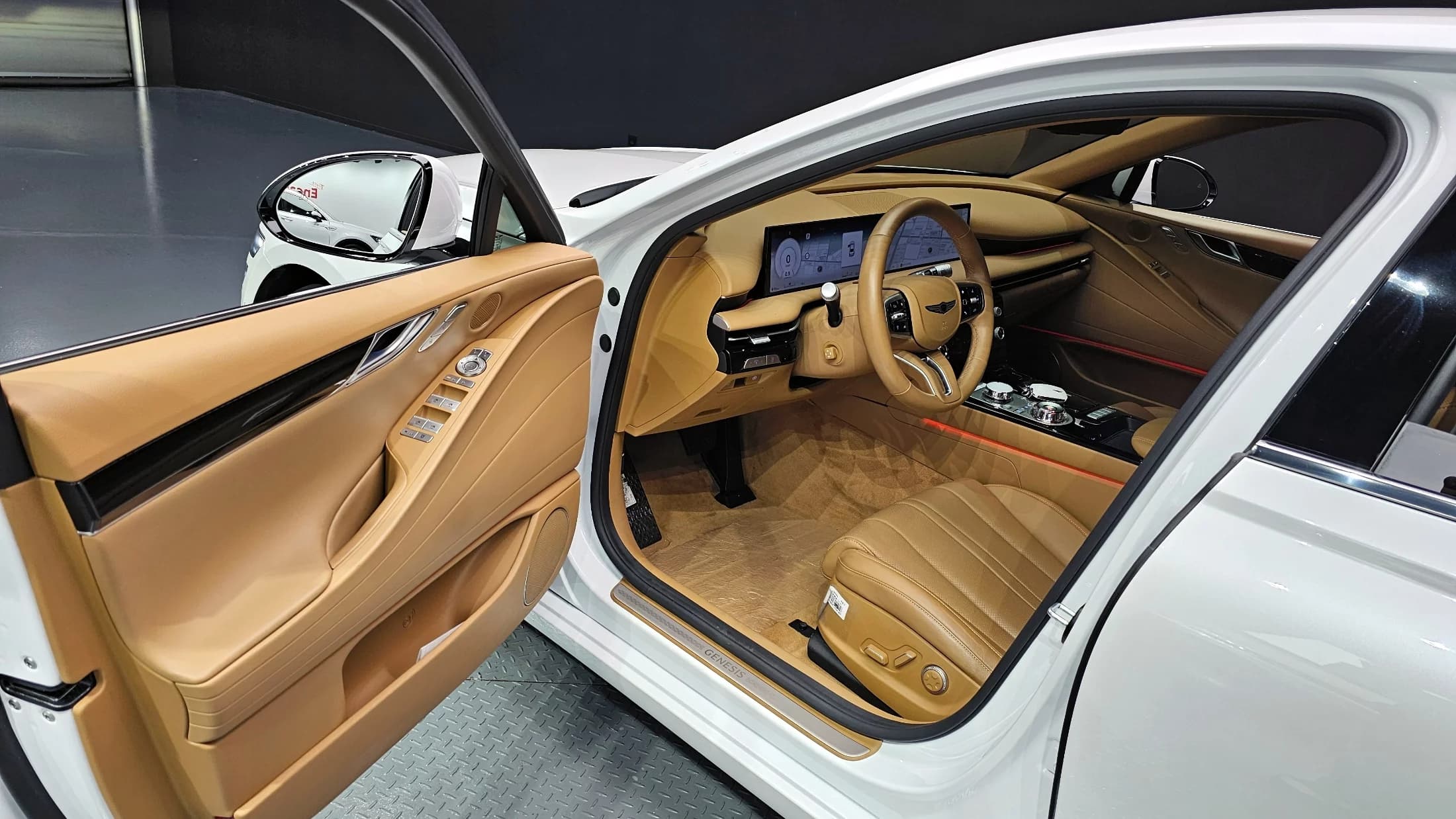 Genesis G80 Gasoline 2.5 Turbo AWD, 2024 г. 20333 км. — фото 11
