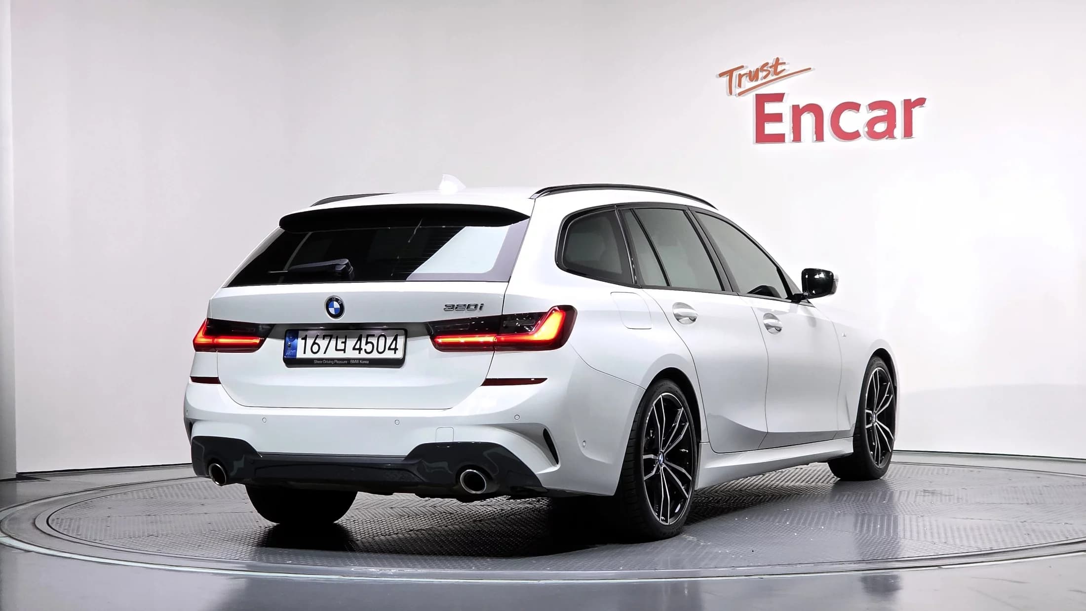 BMW 3-Series 320i Touring M Sports, 2022 г. 55530 км. — фото 2