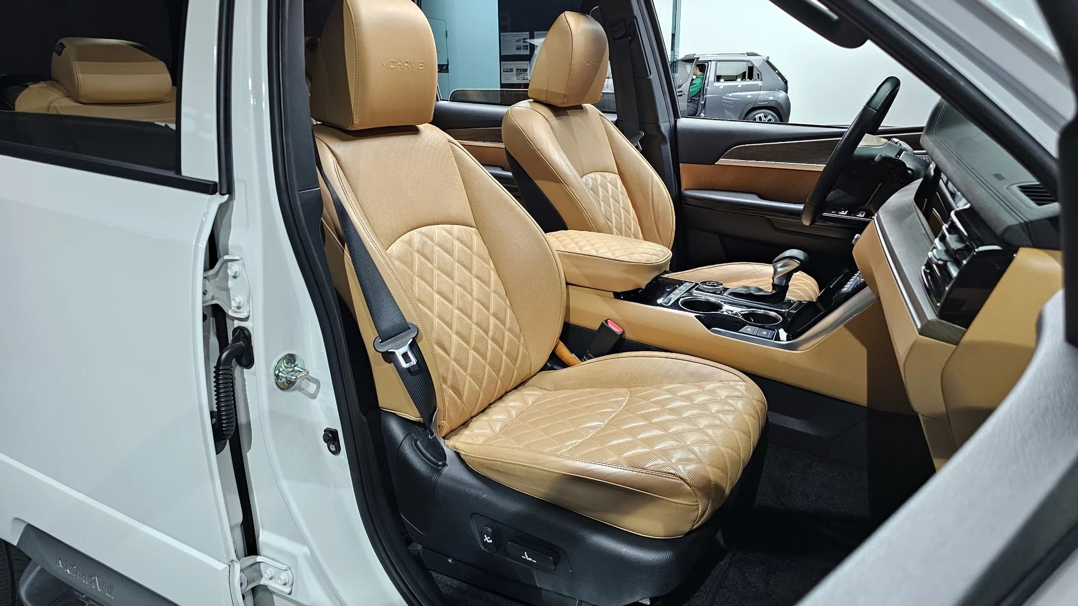 Kia Mohave Diesel 3.0 4WD 6-Seater Masters, 2021 г. 90429 км. — фото 10